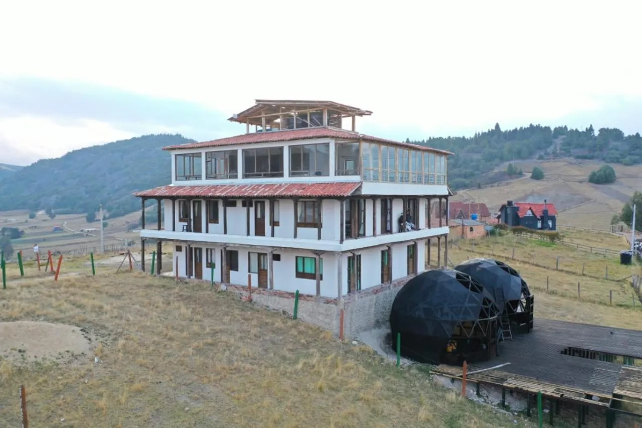 HOTEL TOTA ELISEO PLAYA BLANCA LAGO DE TOTA