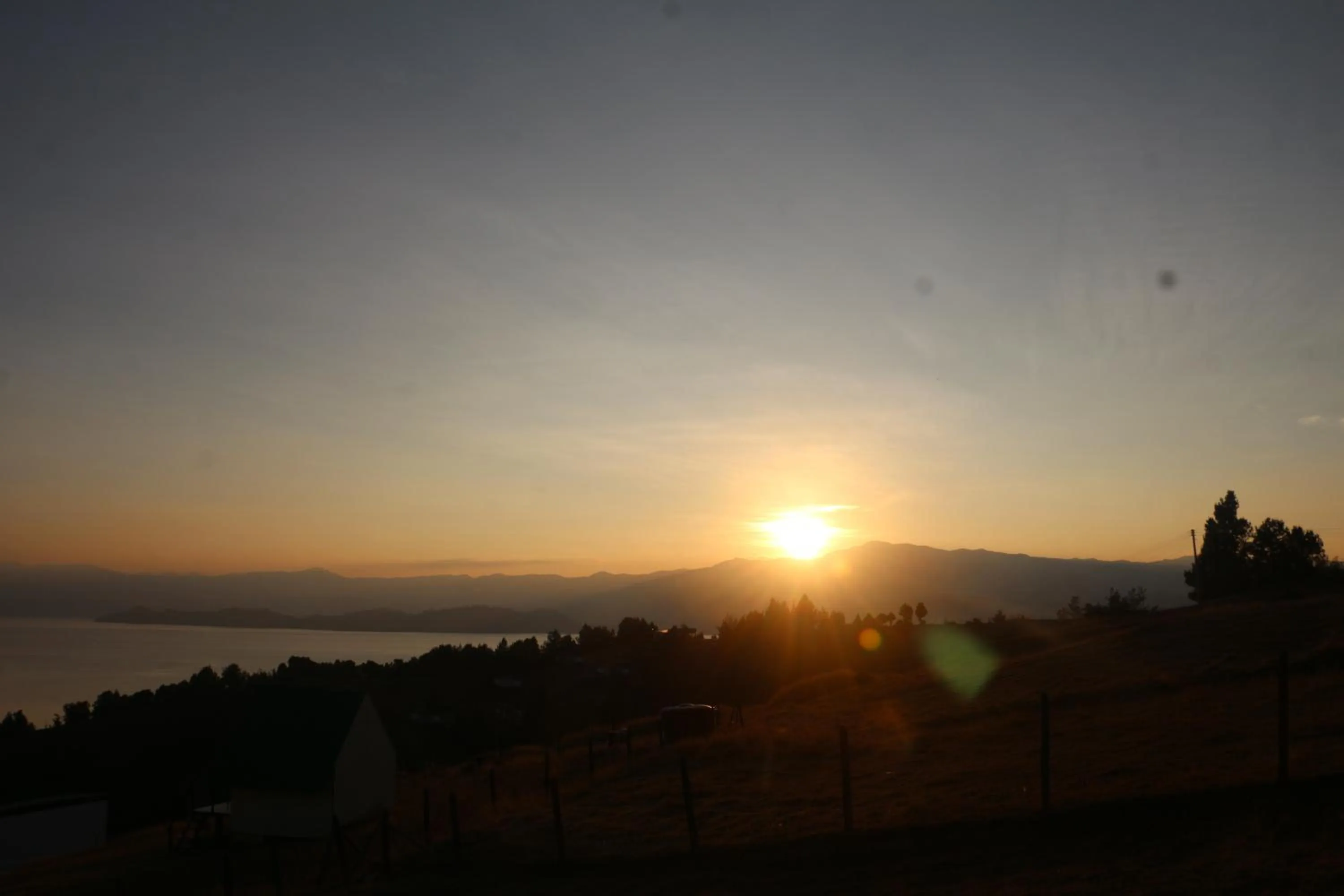 HOTEL TOTA ELISEO PLAYA BLANCA LAGO DE TOTA