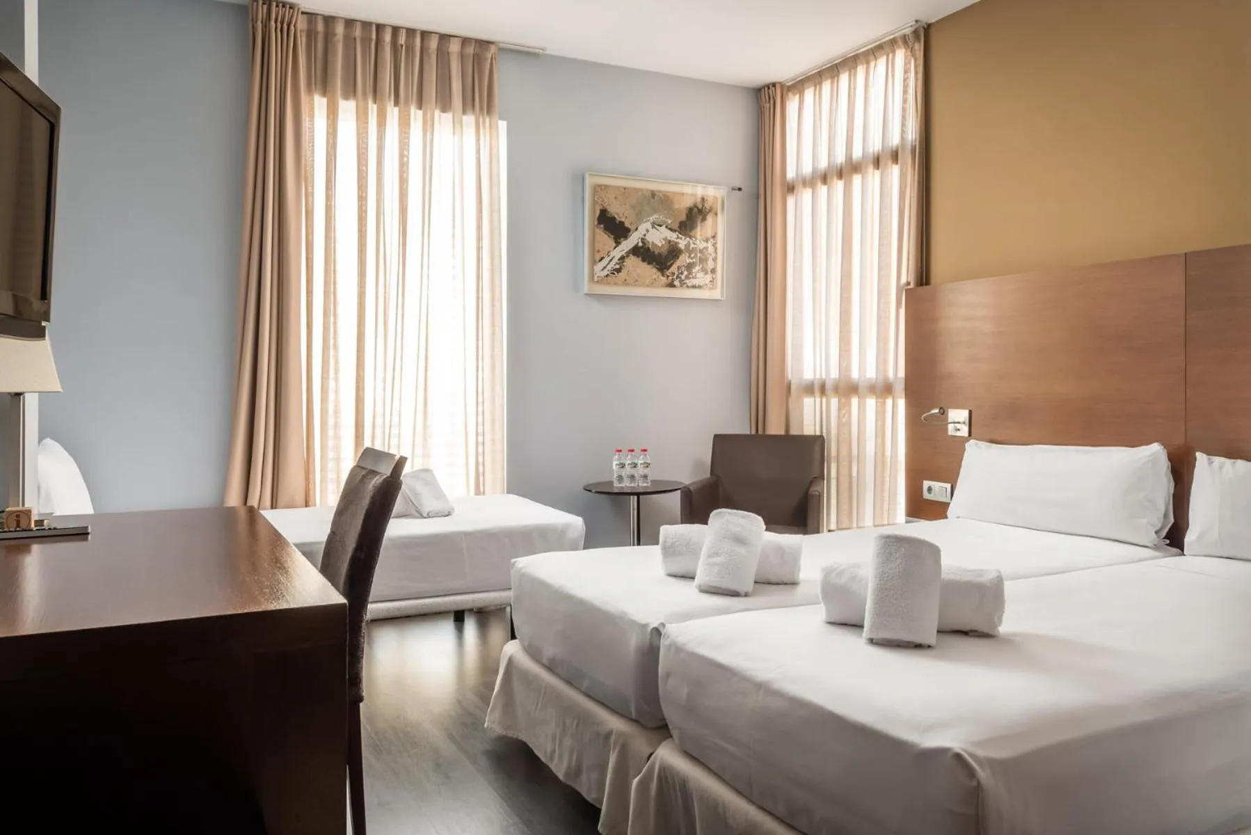 Photo of the whole room, Bed in Hotel Madanis