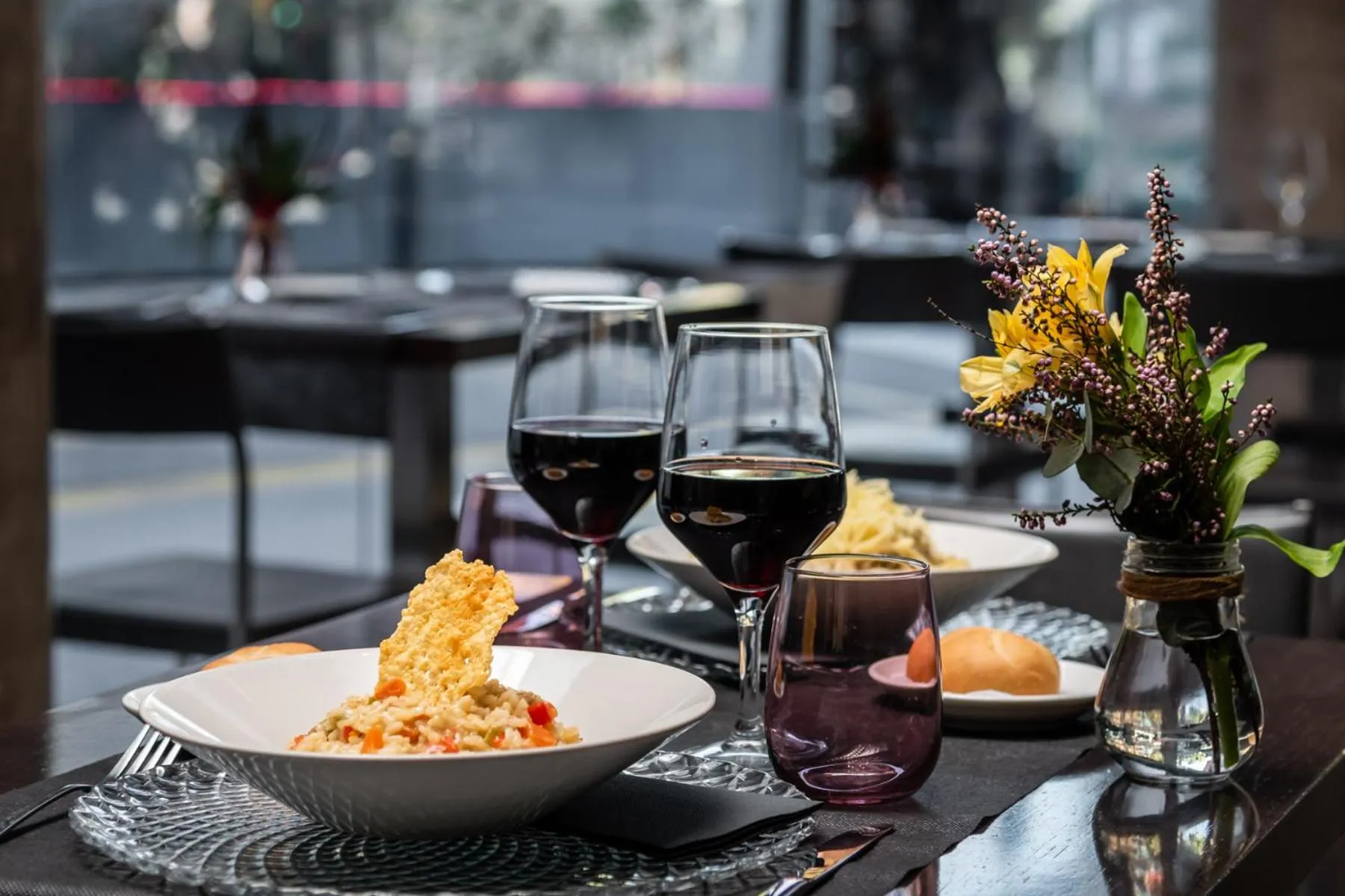 Restaurant/places to eat in Hotel Madanis