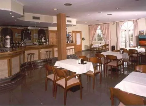 Restaurant/places to eat in Hotel San Vicente