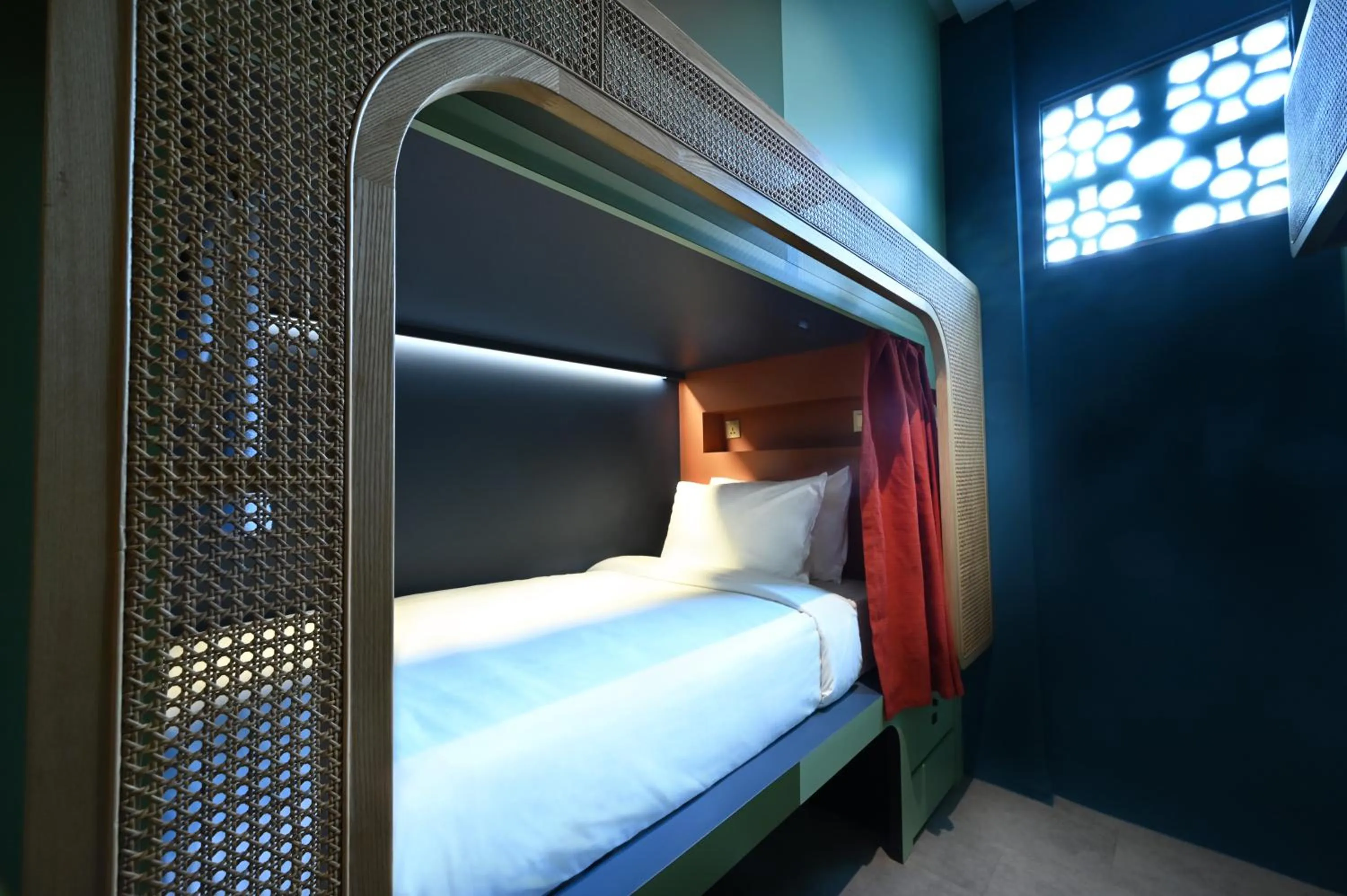 Bed in Dream Chaser Boutique Capsule Hotel