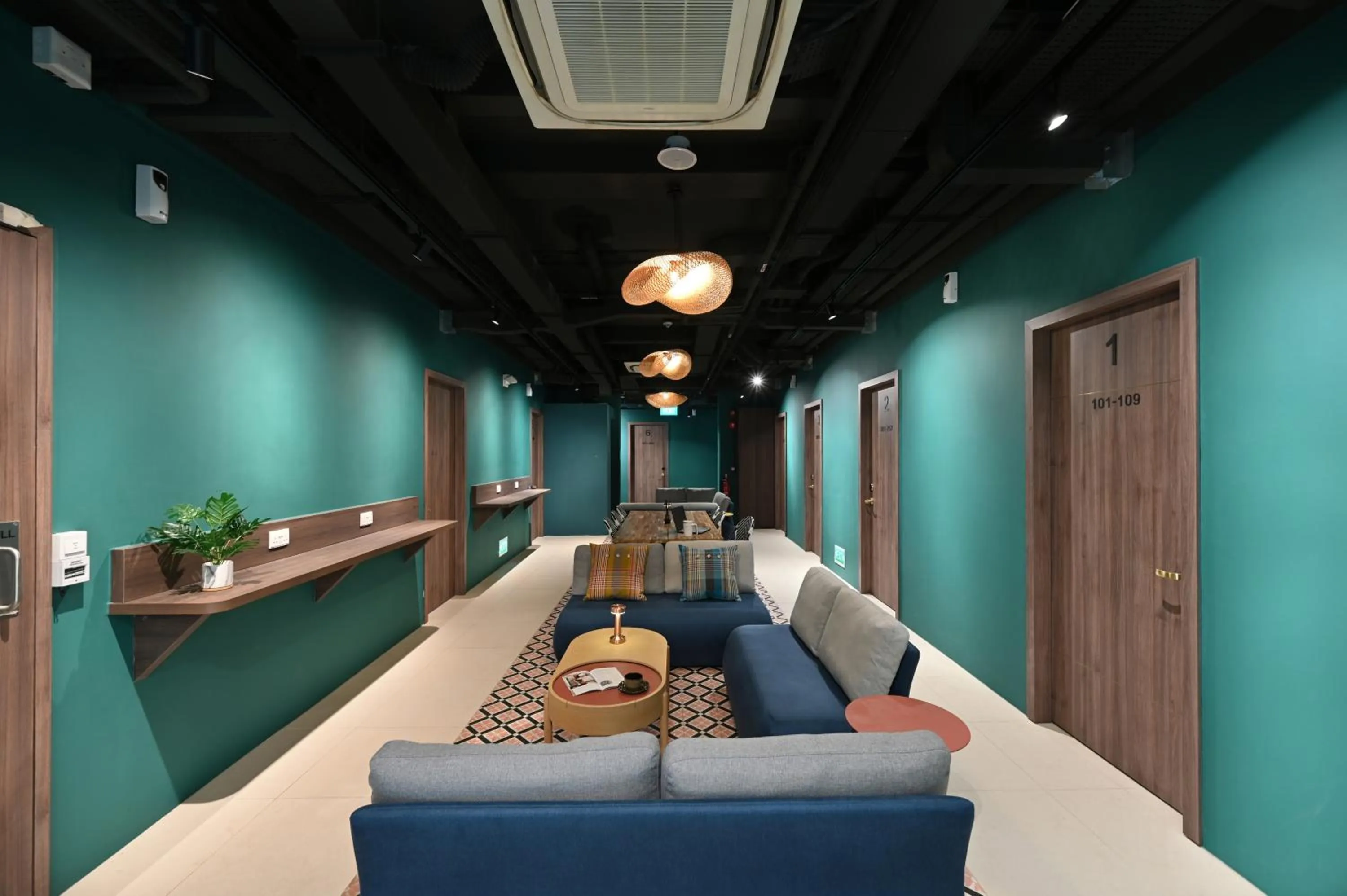Living room in Dream Chaser Boutique Capsule Hotel