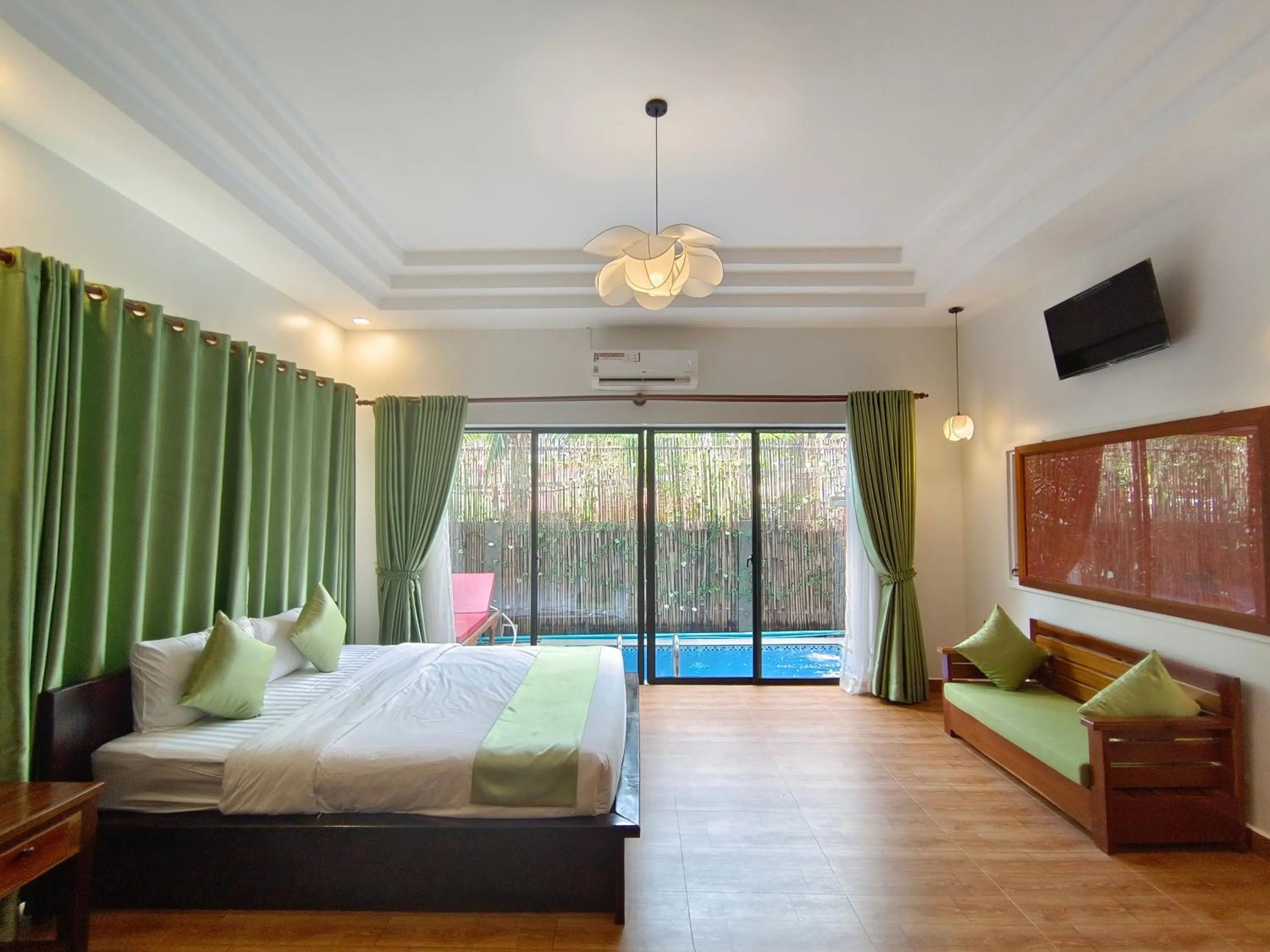 Bed in Nina Angkor Residence