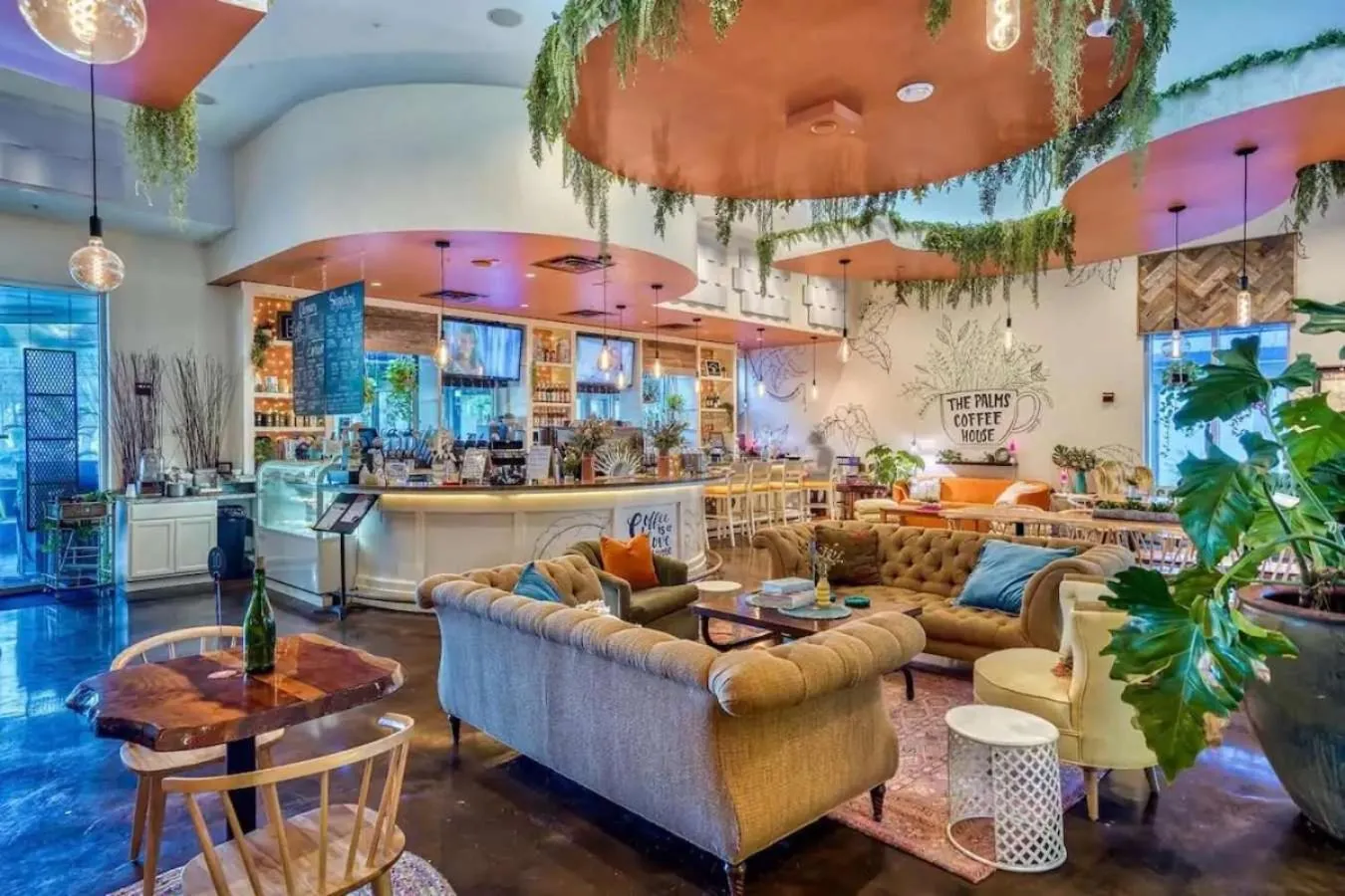 Sunrise Surprise 9th floor 2BR 2 BA King Suite Beach shuttle, heated pool!