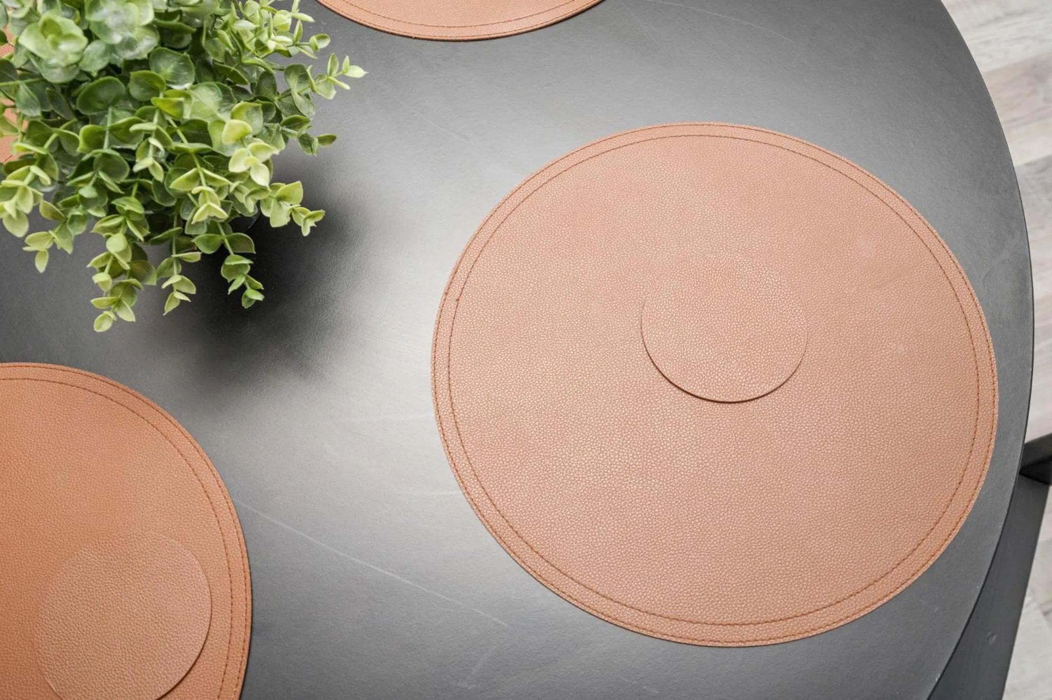 Decorative detail in Quiet & Quaint apartment, 5 mins to airport and 15 mins to downtown