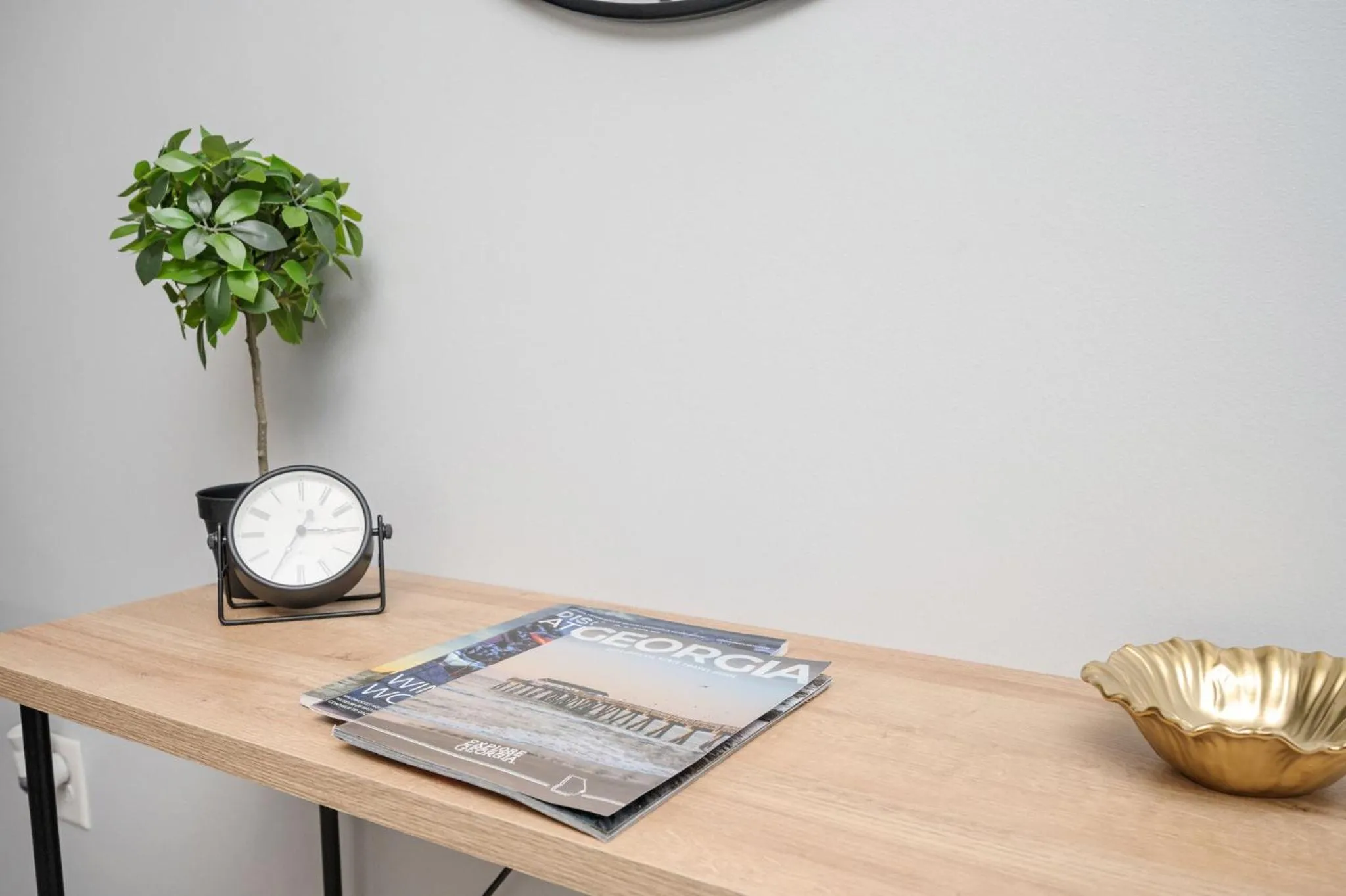 Decorative detail in Quiet & Quaint apartment, 5 mins to airport and 15 mins to downtown