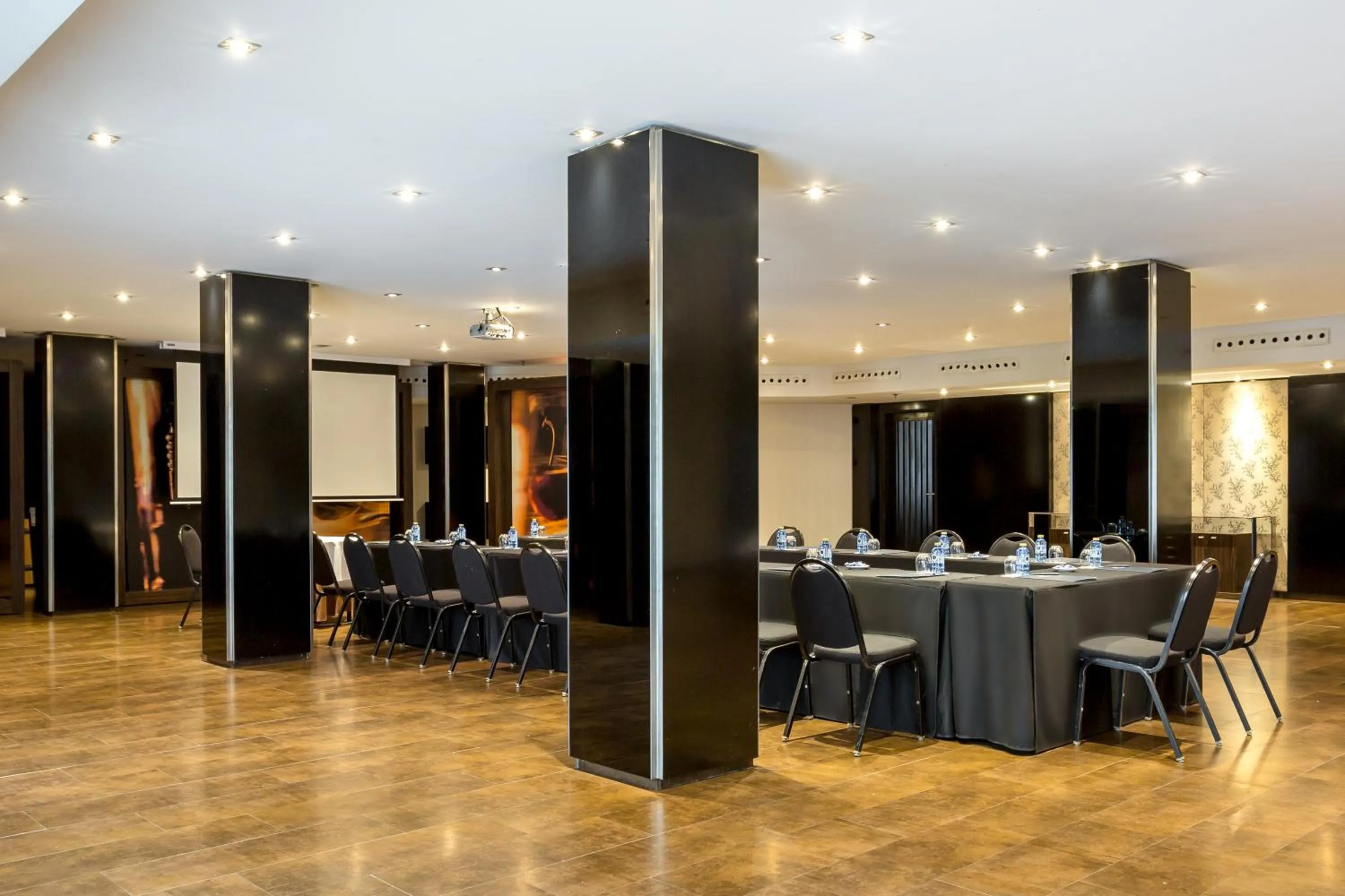 Meeting/conference room in Eurostars Monte Real