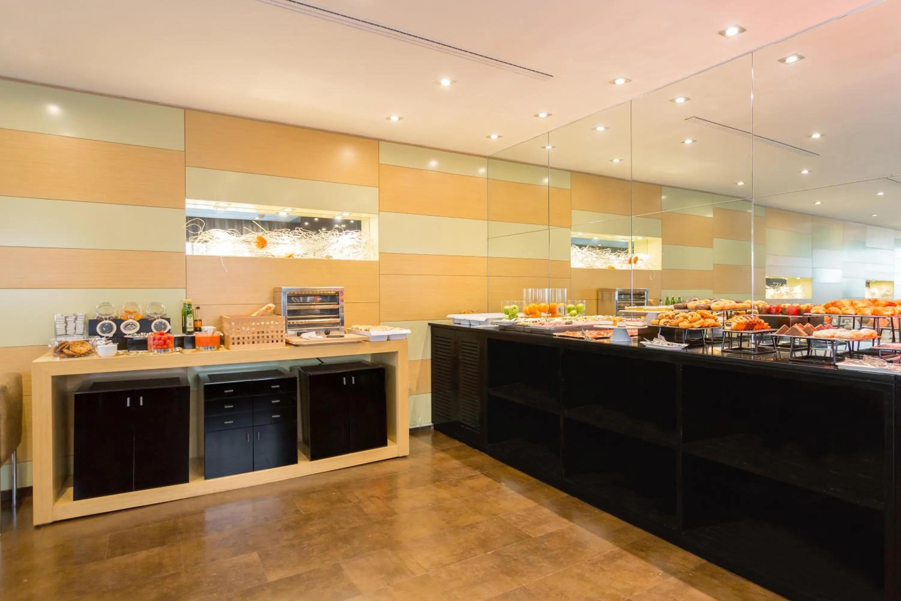 Breakfast in Eurostars Monte Real