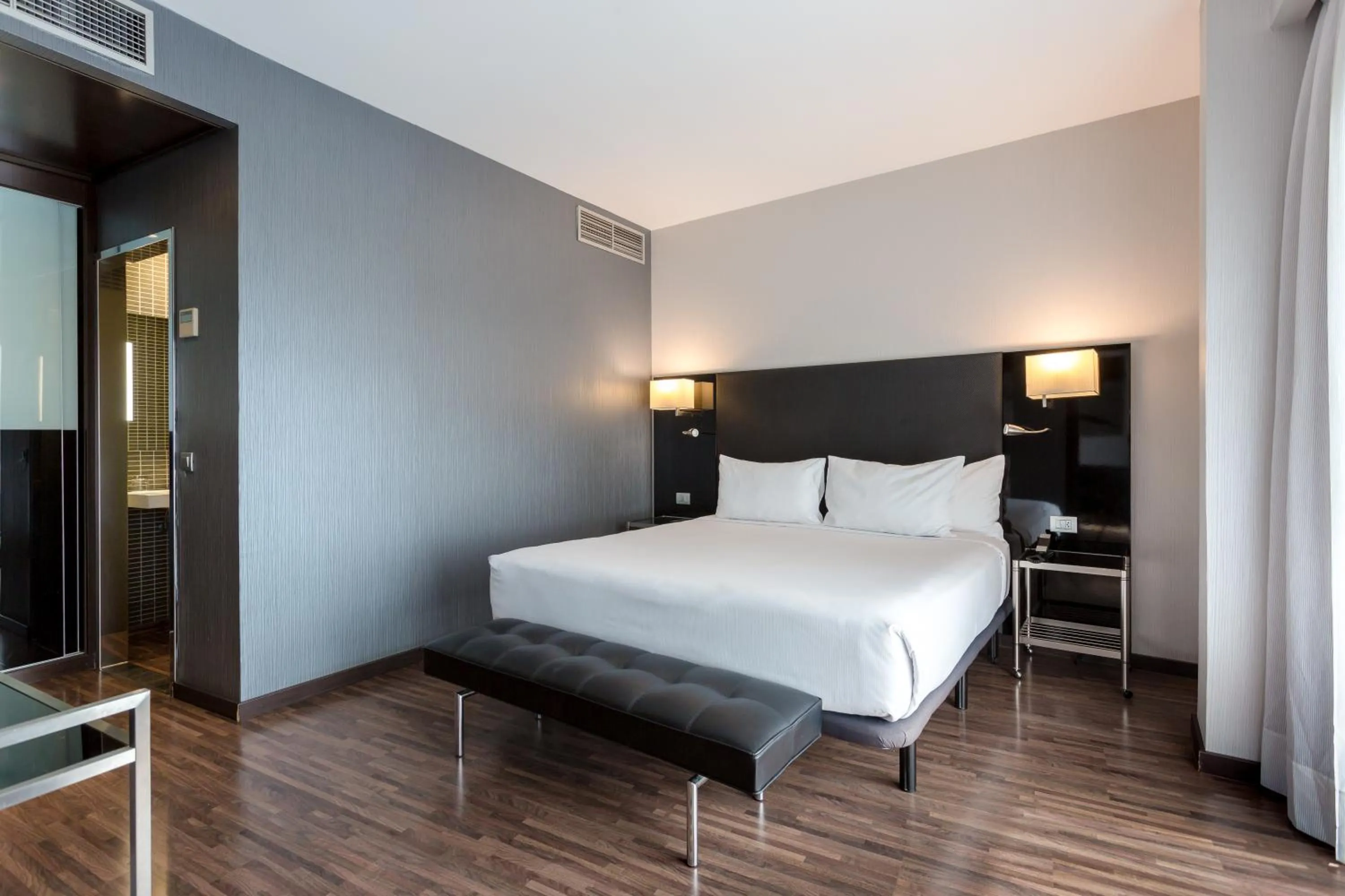 Bed in Eurostars Monte Real