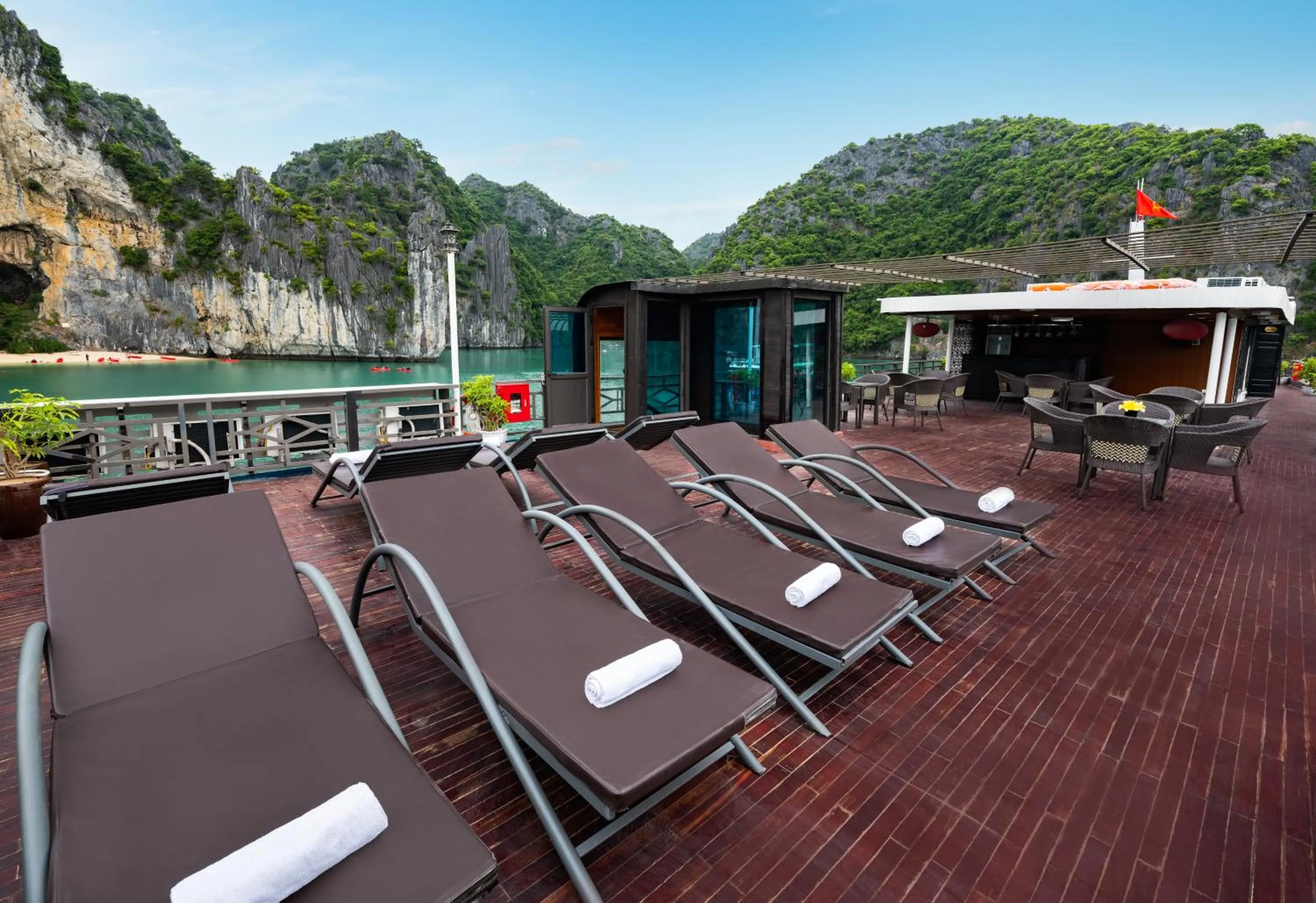 Natural landscape in La Pandora Boutique Cruises