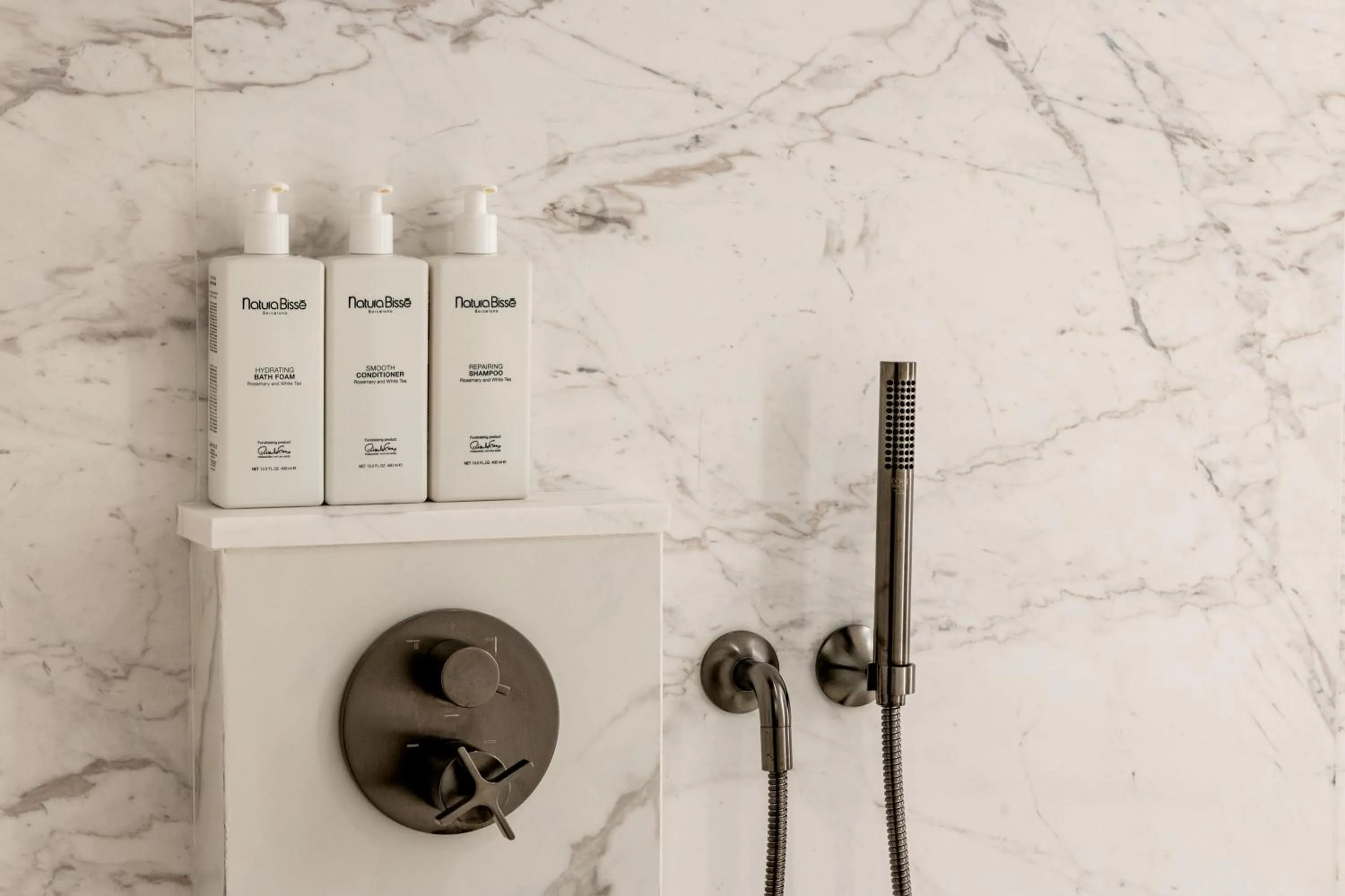 Bathroom in Hotel Miramar Barcelona GL