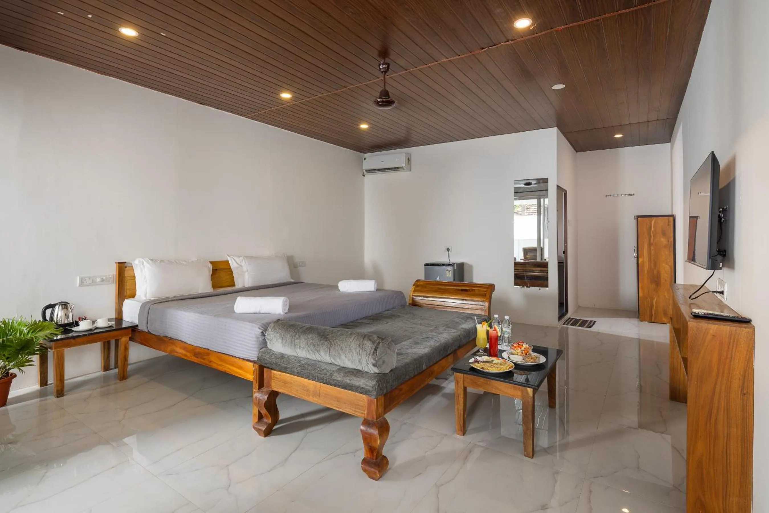 Crystall Goa Turquoise Edition