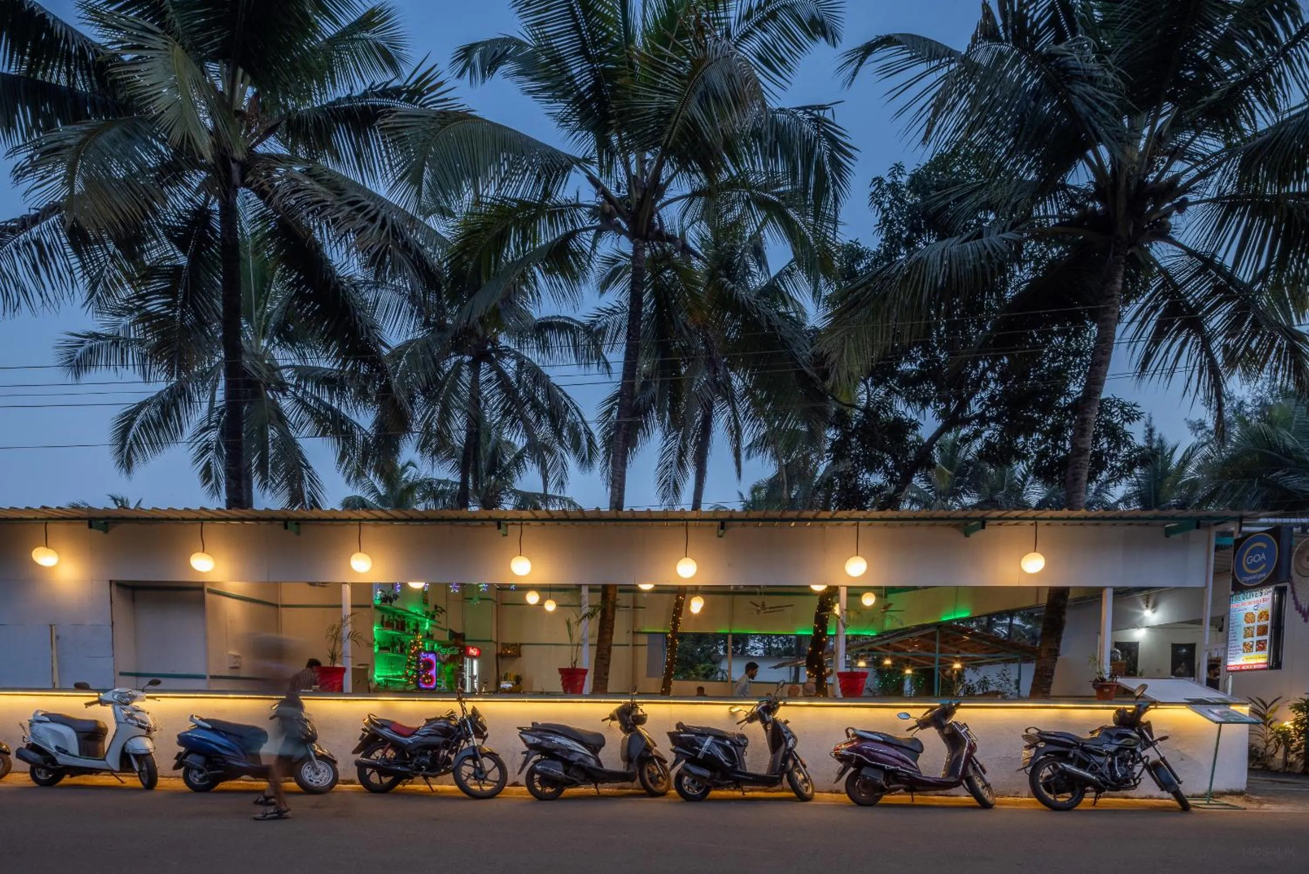 Restaurant/places to eat in Crystall Goa Turquoise Edition