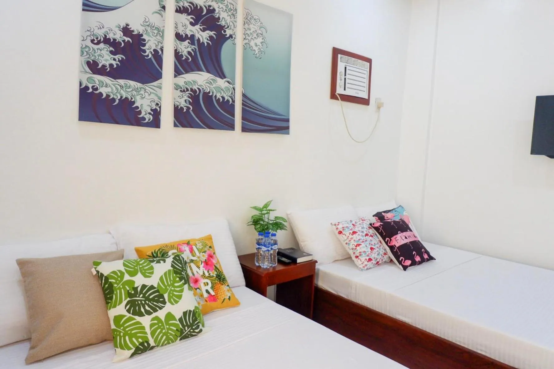 Bed in Endless Summer Hotel Baler