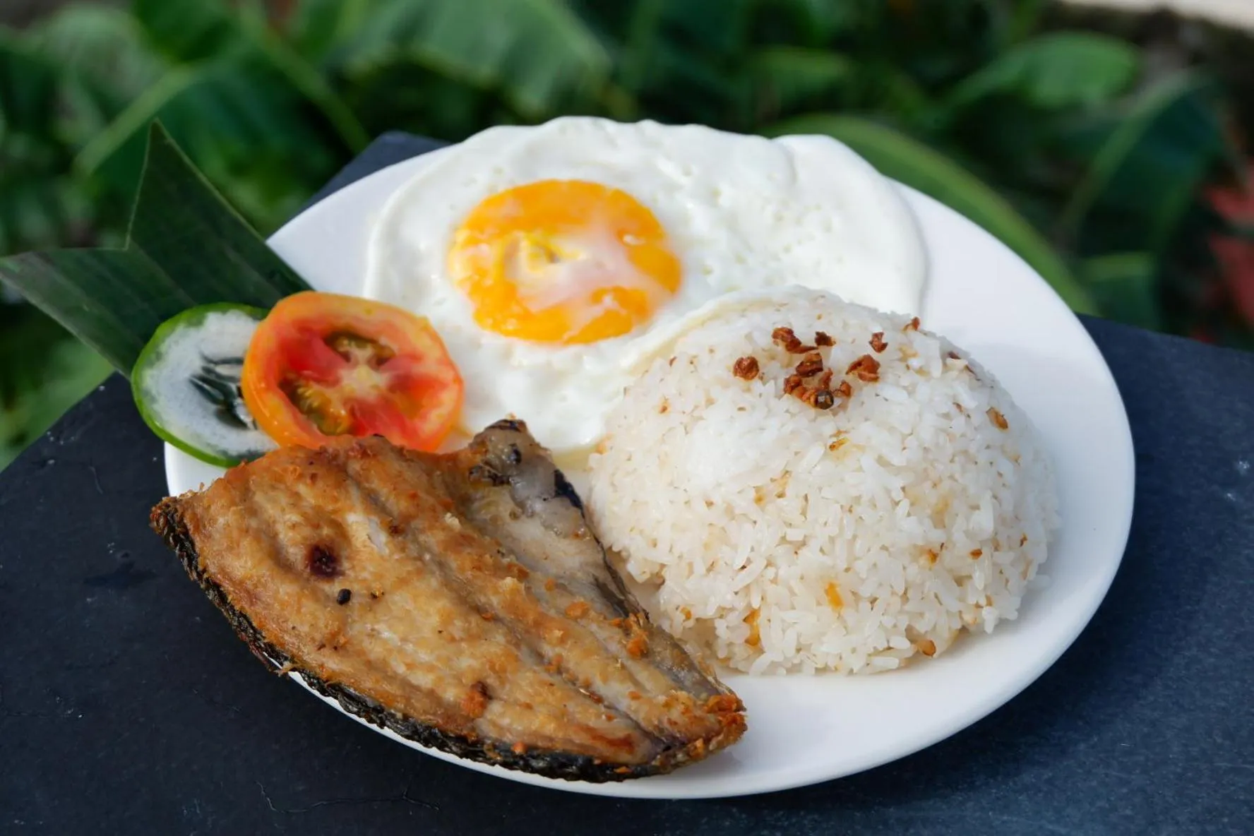 Food in Endless Summer Hotel Baler