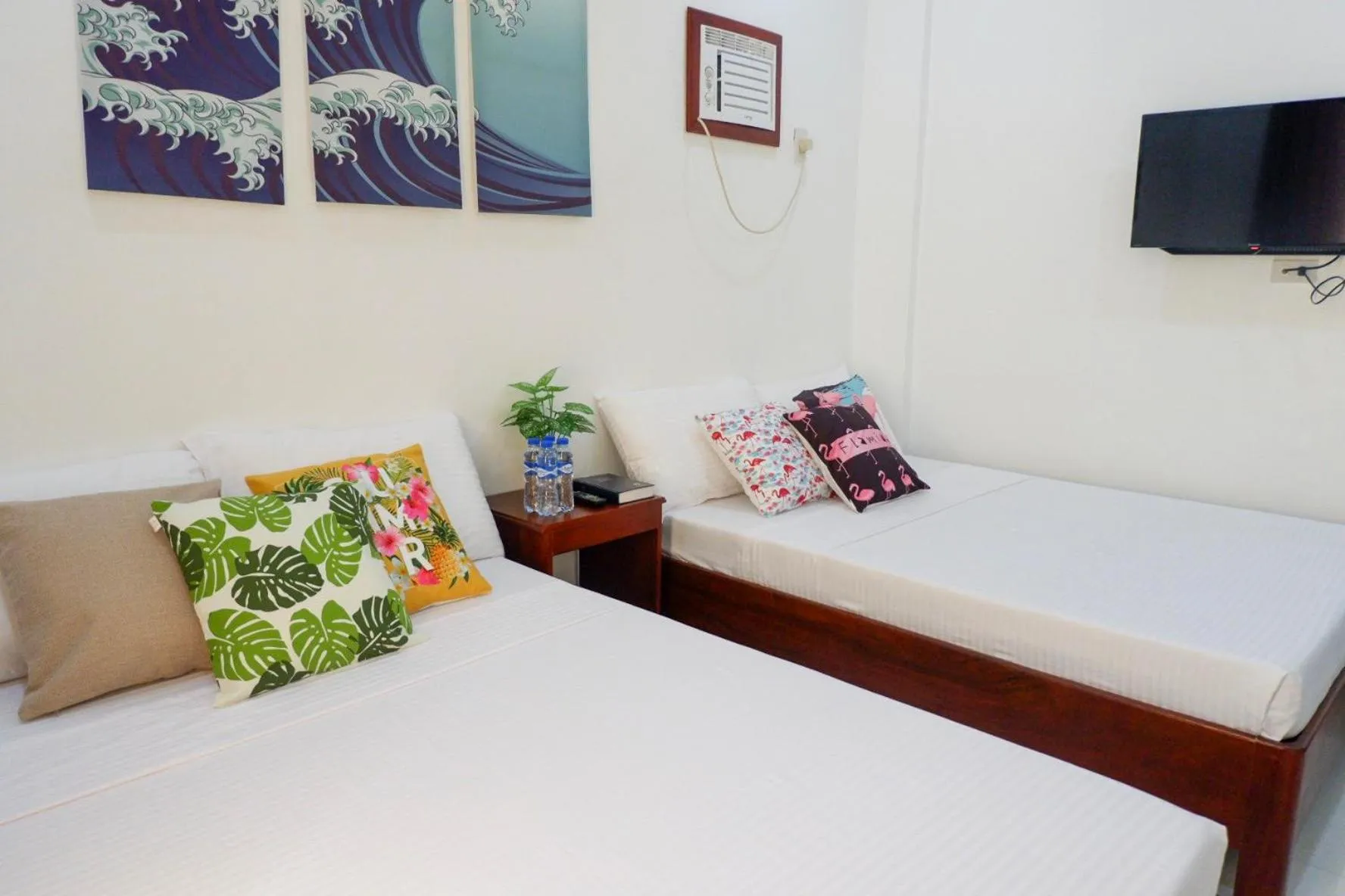 Bed in Endless Summer Hotel Baler