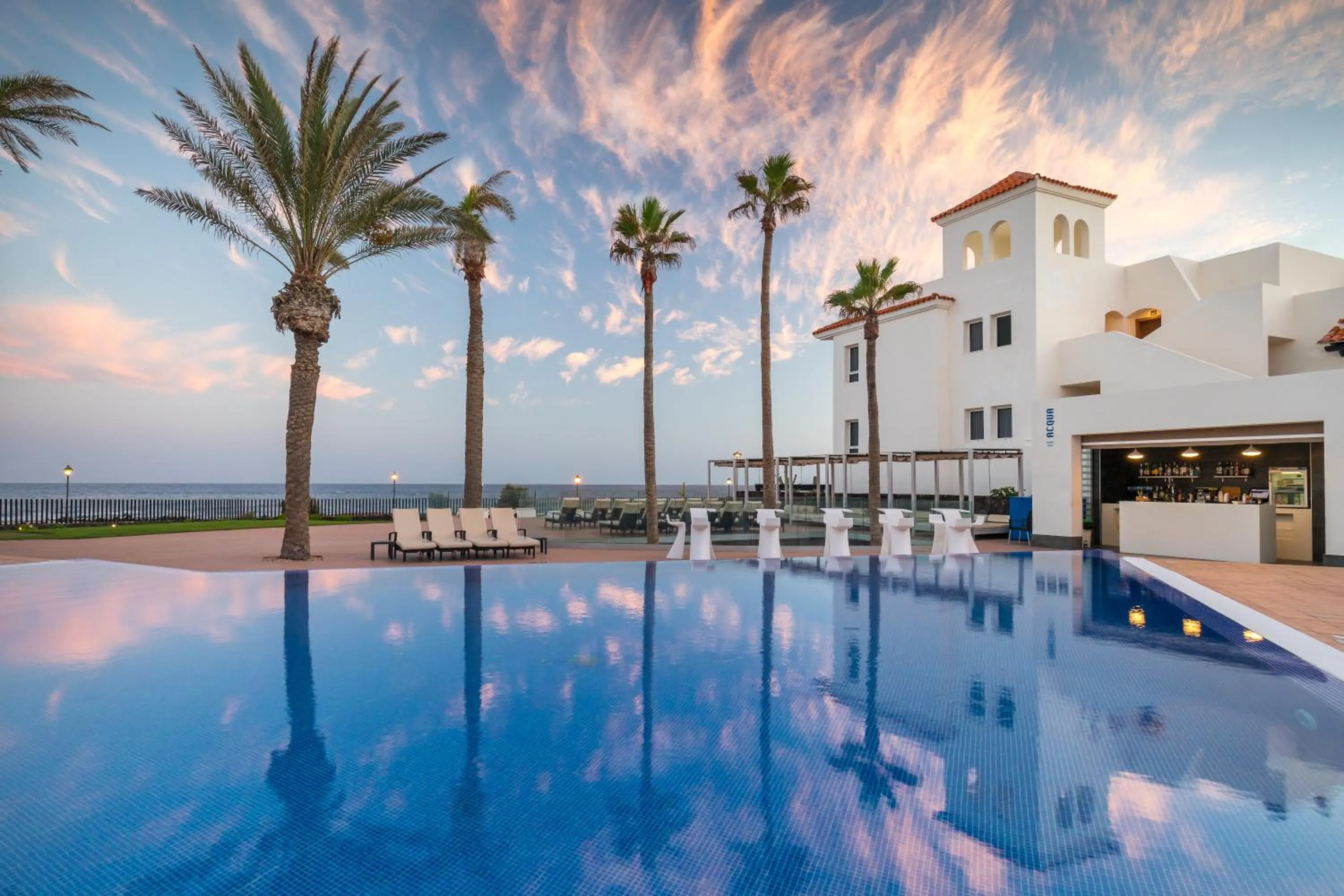 Swimming pool in Barceló Fuerteventura Royal Level