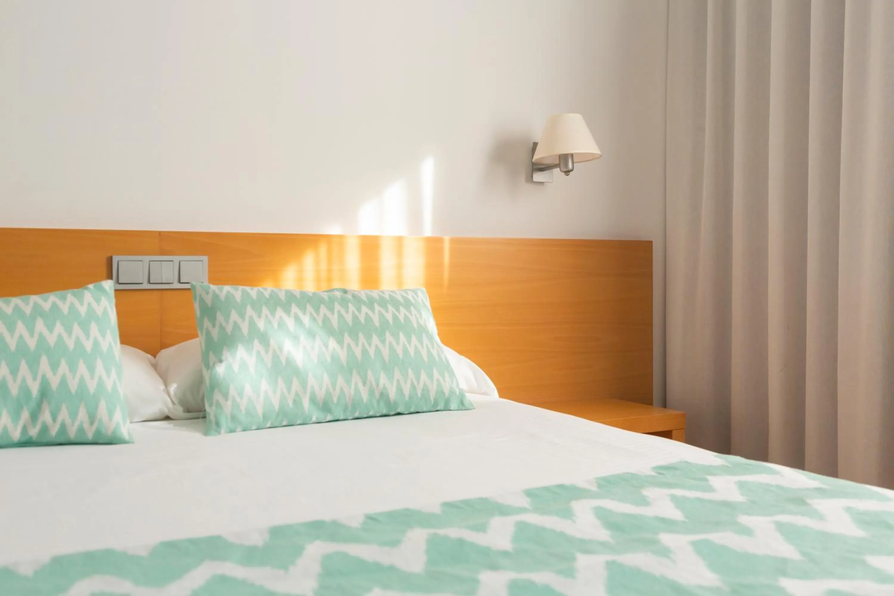 Bed in Daniya Alicante