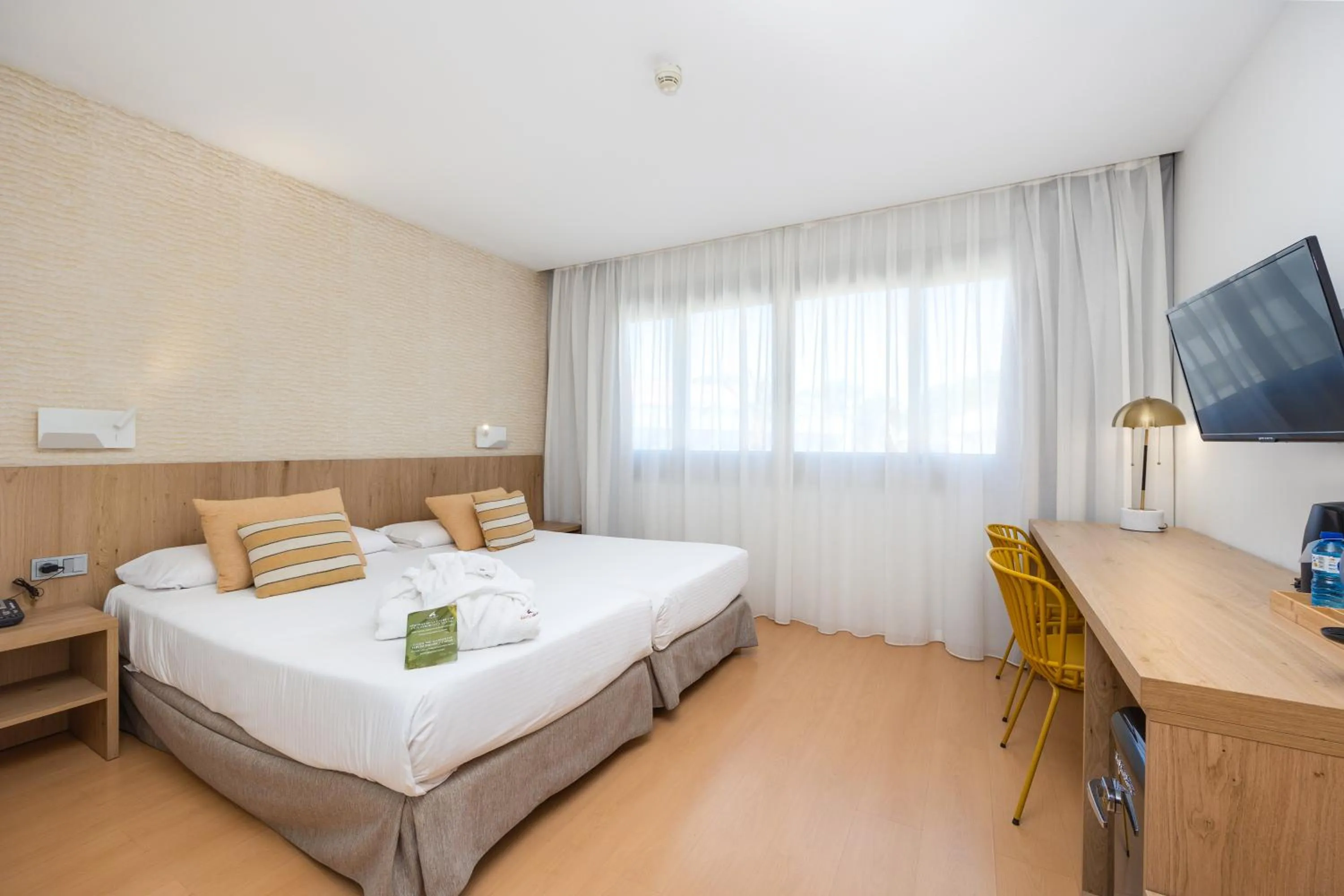 Bed in Daniya Alicante