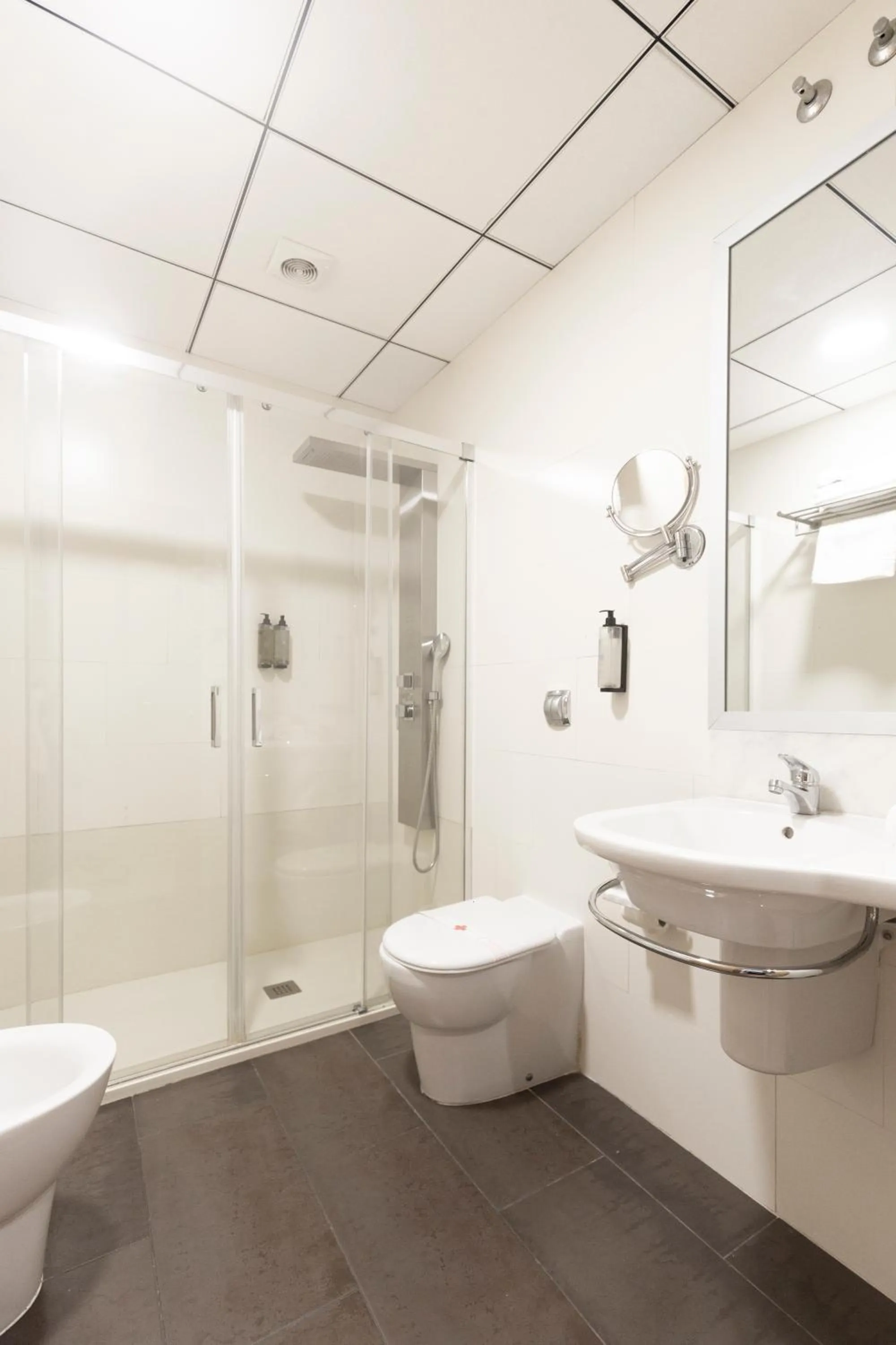 Shower in Daniya Alicante