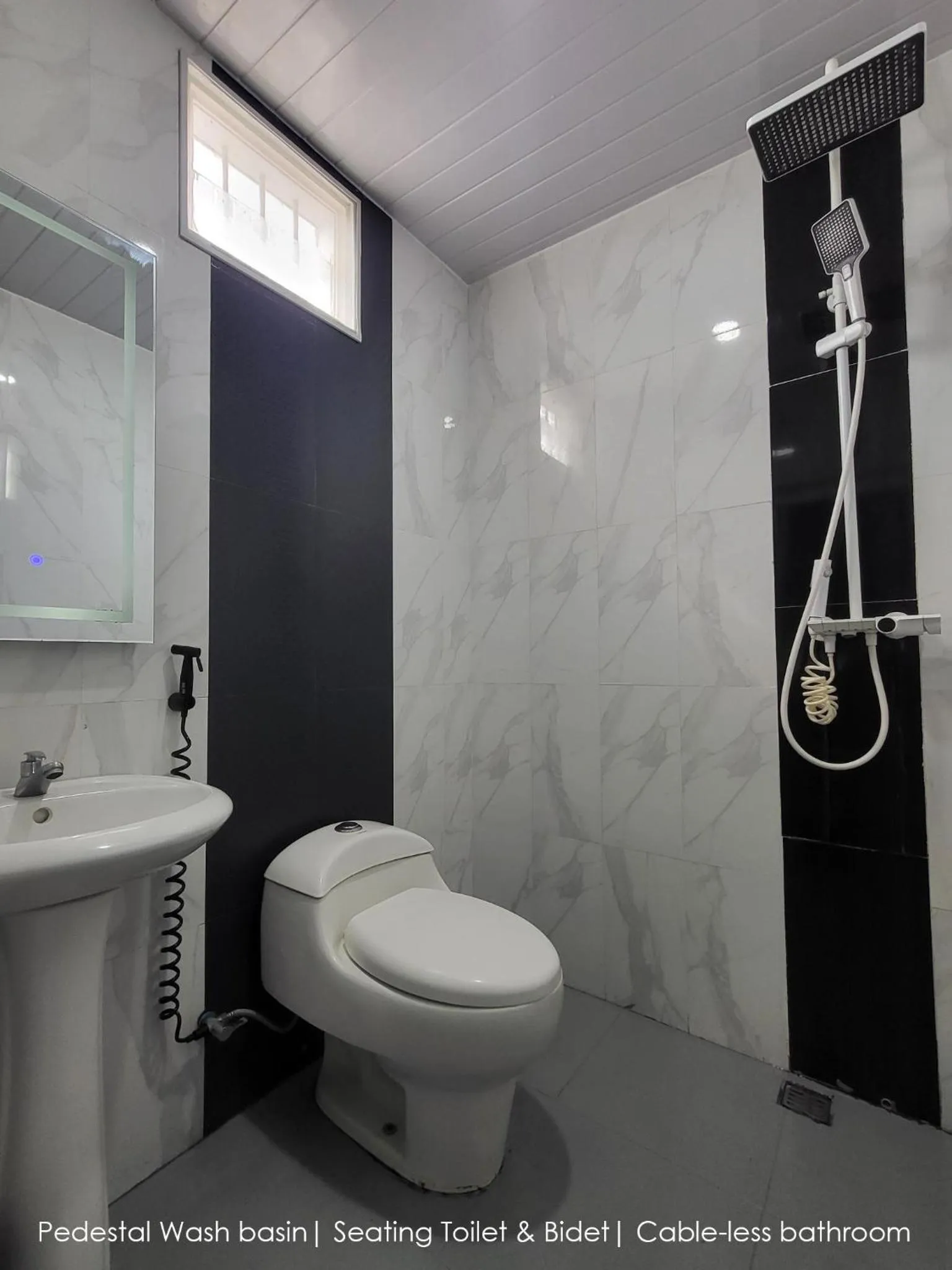 Shower in Cabin15 - Syariah