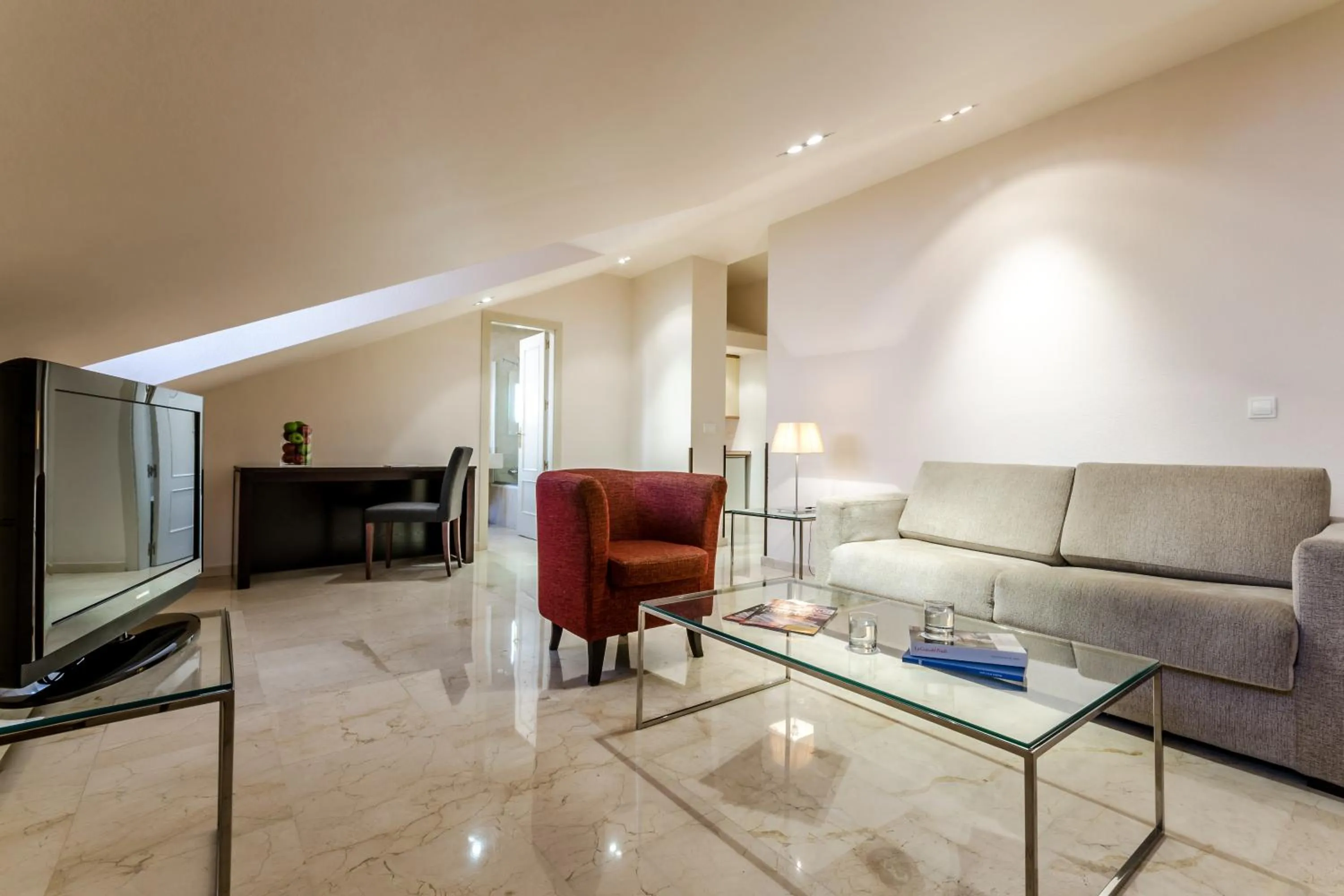 Living room in Exe Suites 33