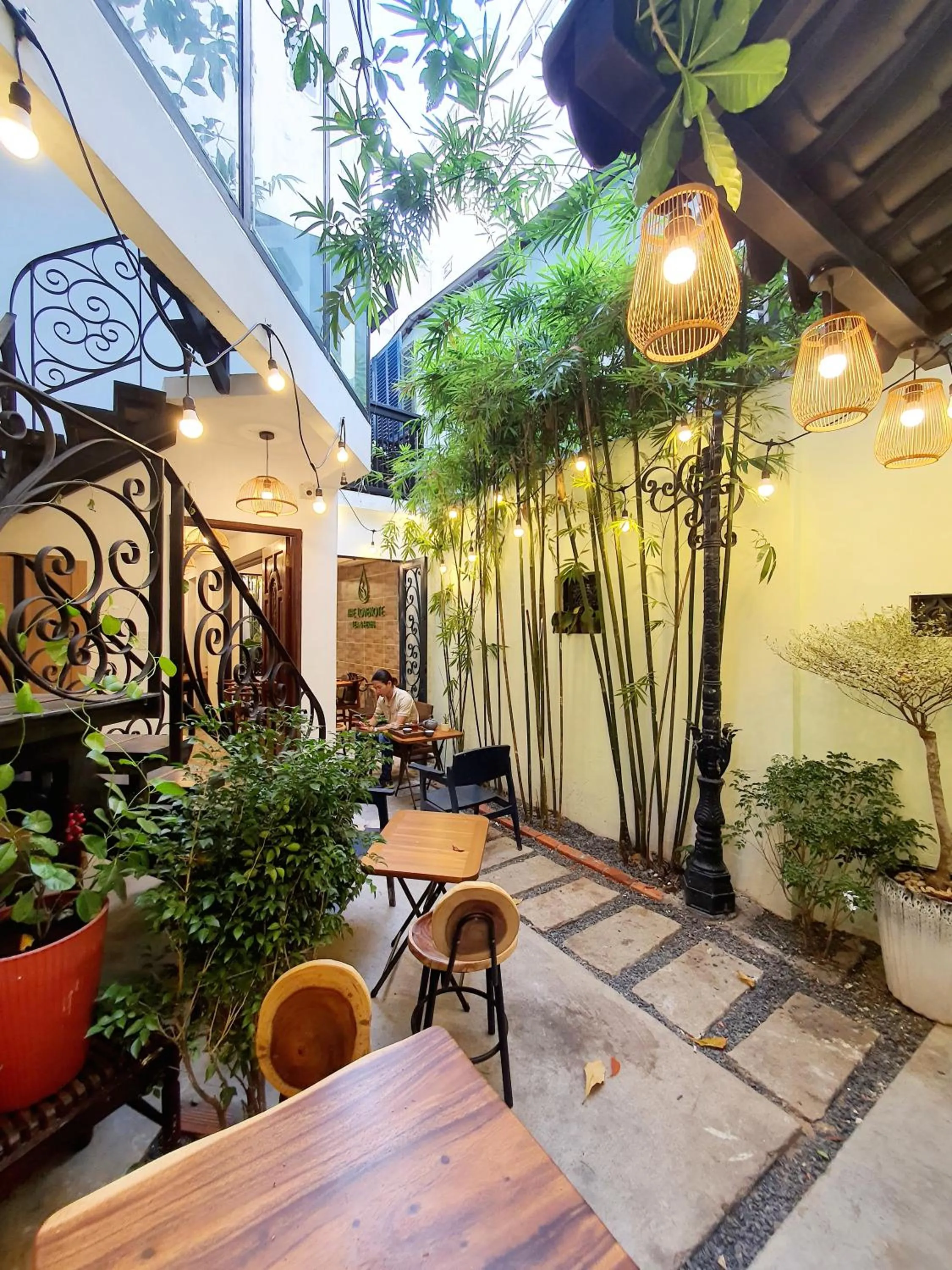 Garden in The Lovenote Home