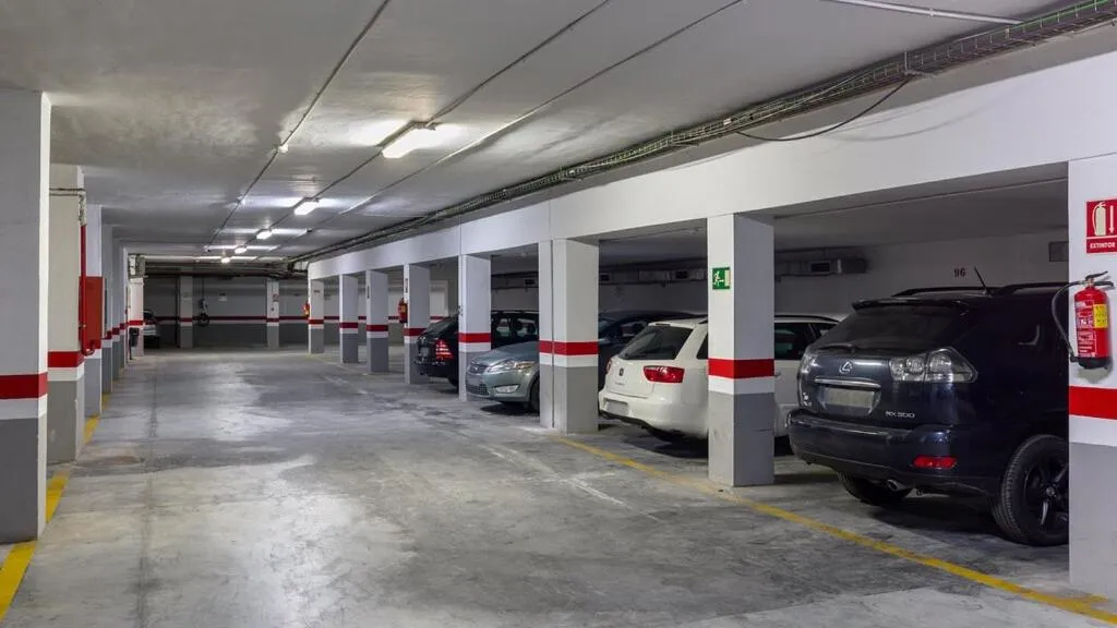 Parking in Ibersol Almuñecar Beach & Spa Hotel