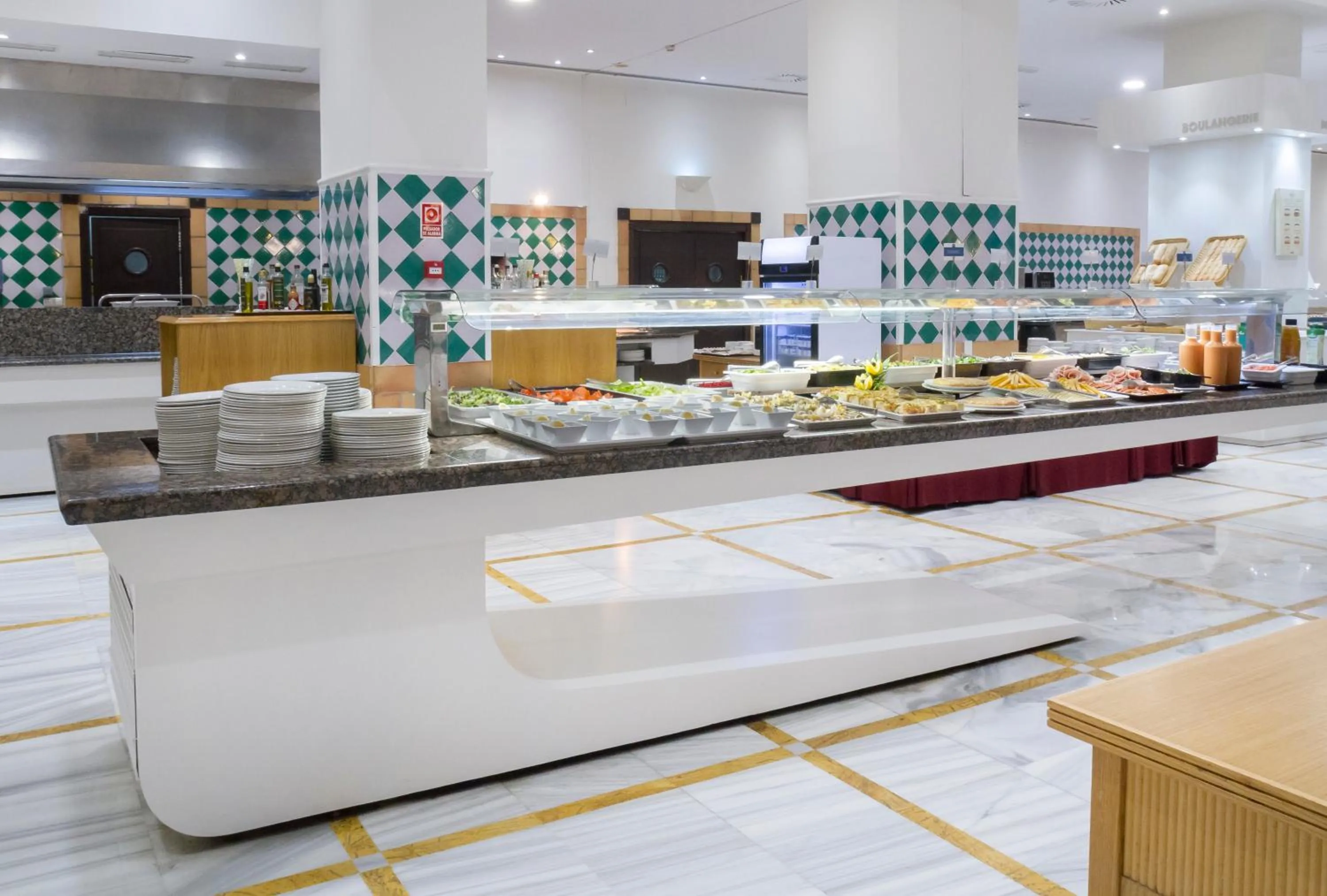 Restaurant/places to eat in Ibersol Almuñecar Beach & Spa Hotel