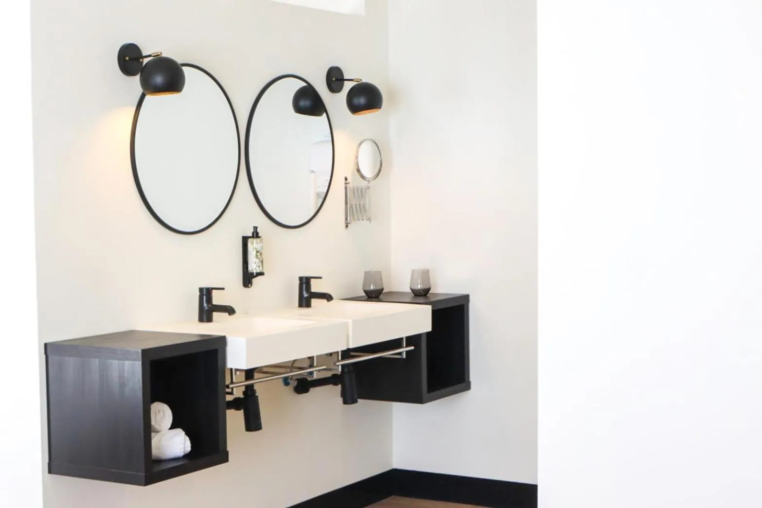 Bathroom in FAY Victoria Beach