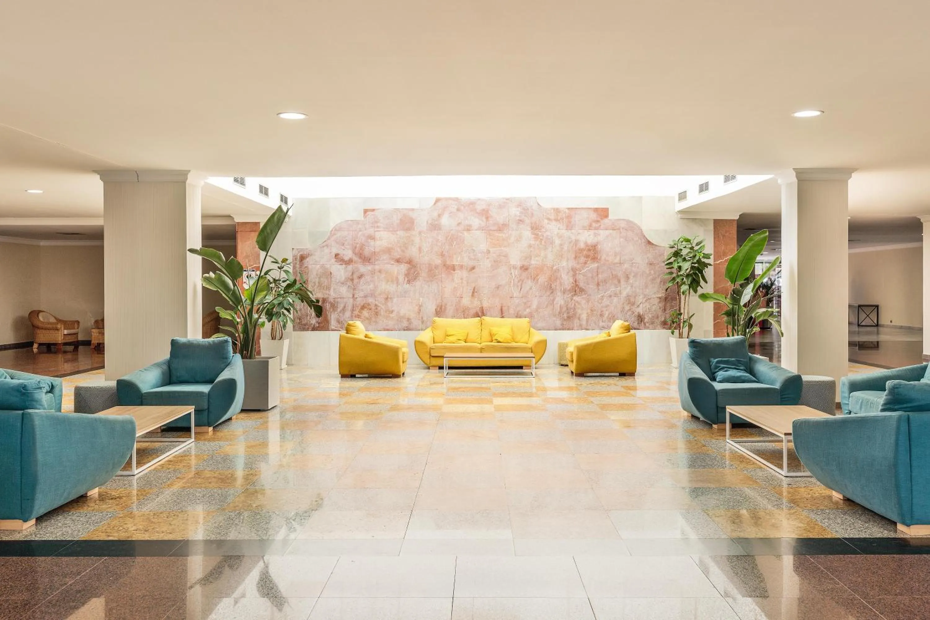 Lobby or reception in Hotel Best Roquetas