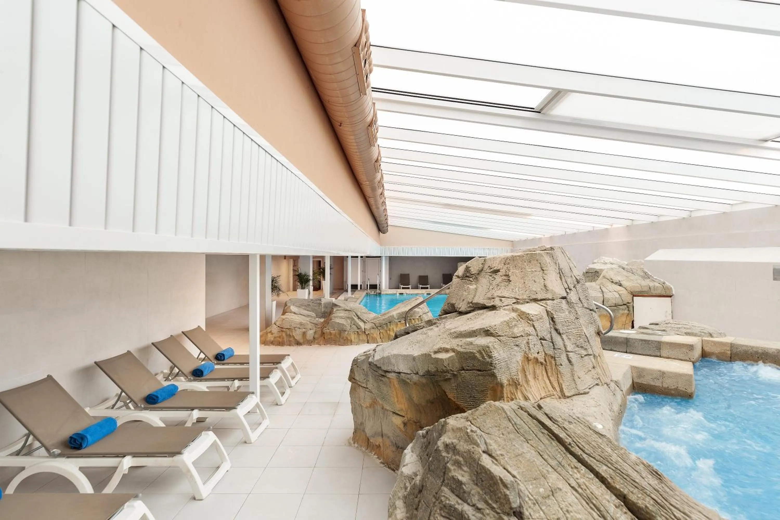 Swimming pool in Hotel Best Roquetas