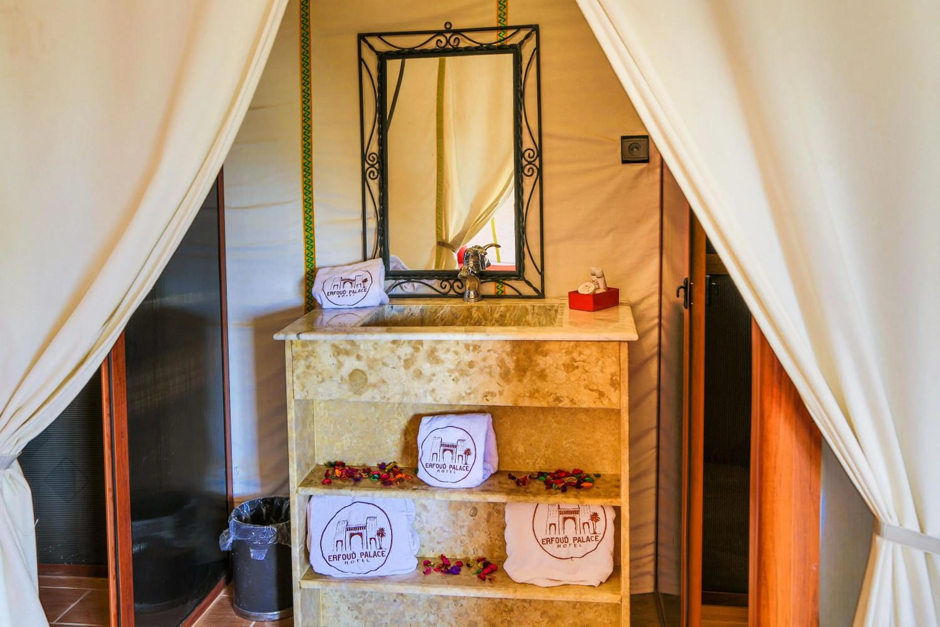 Bathroom in Yakout Merzouga Luxury Camp