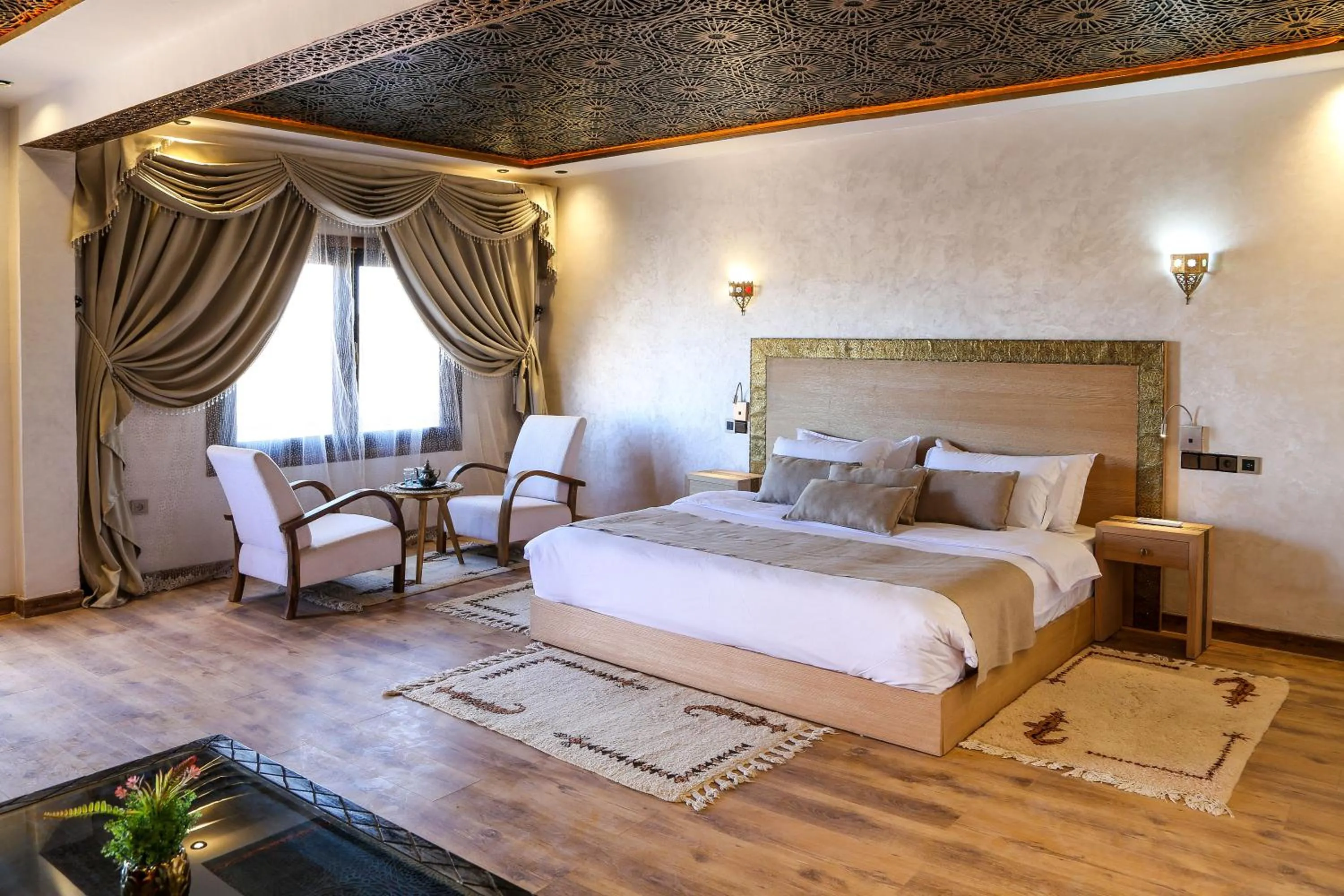 Photo of the whole room, Bed in Yakout Merzouga Luxury Camp