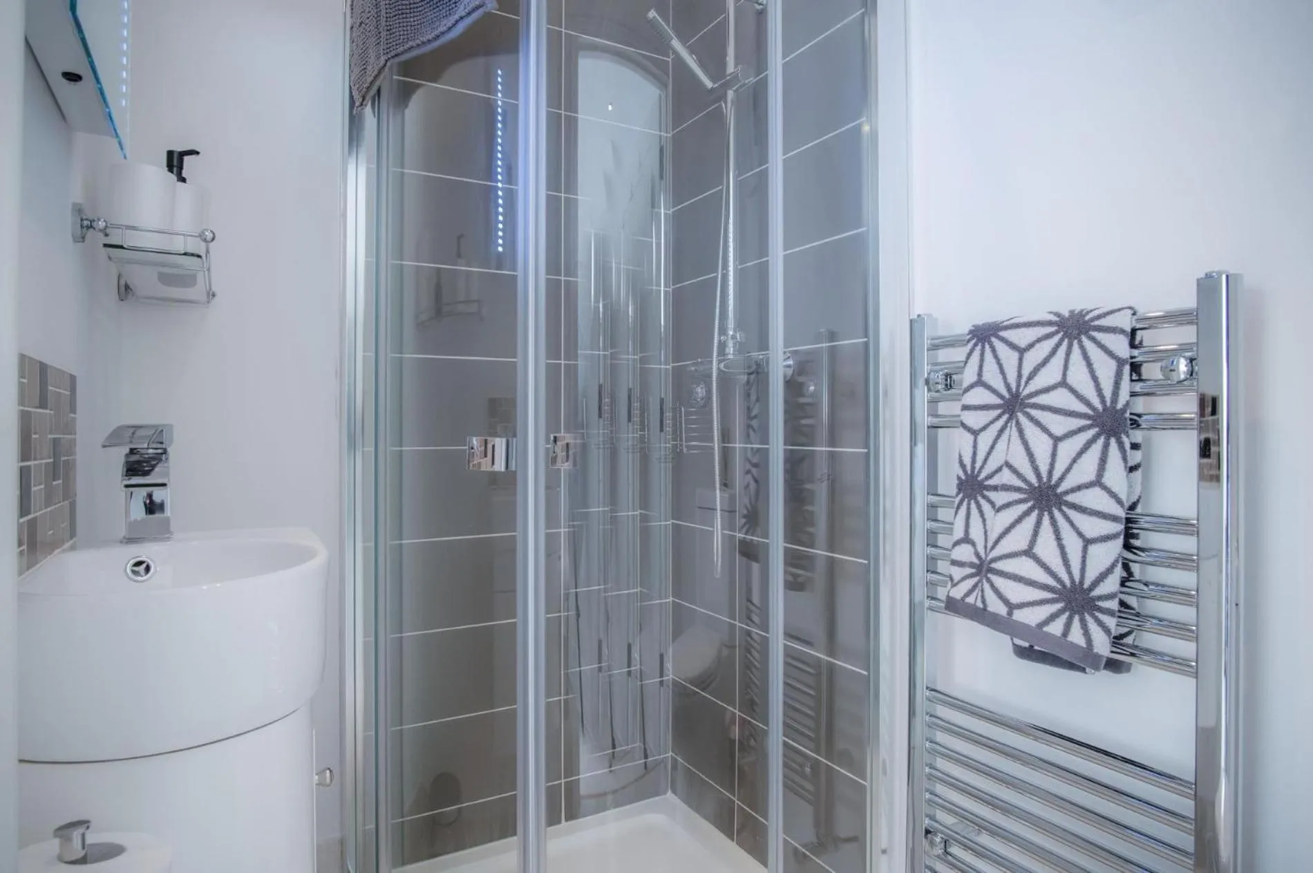 Floor plan in Skylark - 2 Bedroom Apartment - Tenby