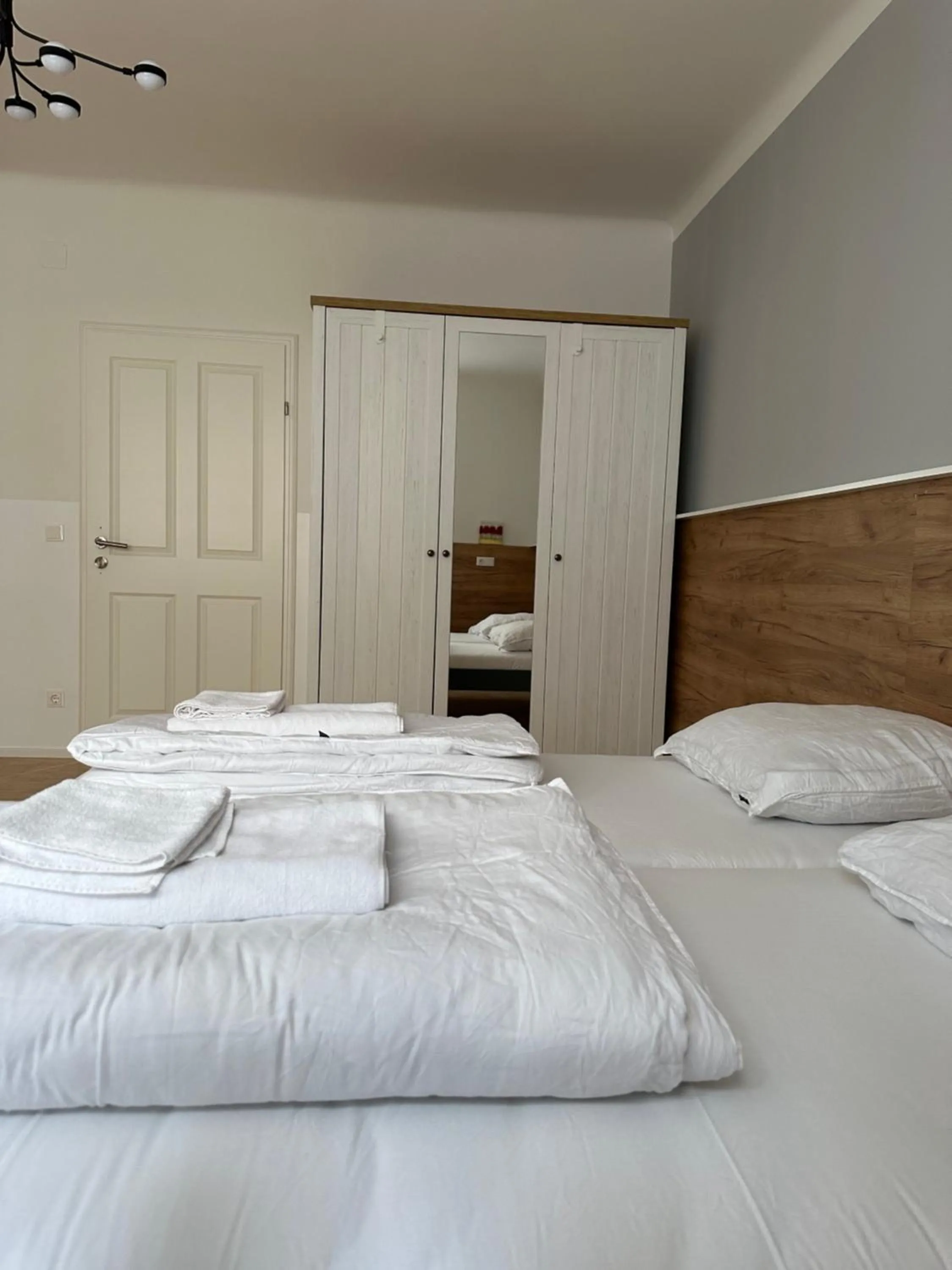 Lion`s Rooms n Apartments