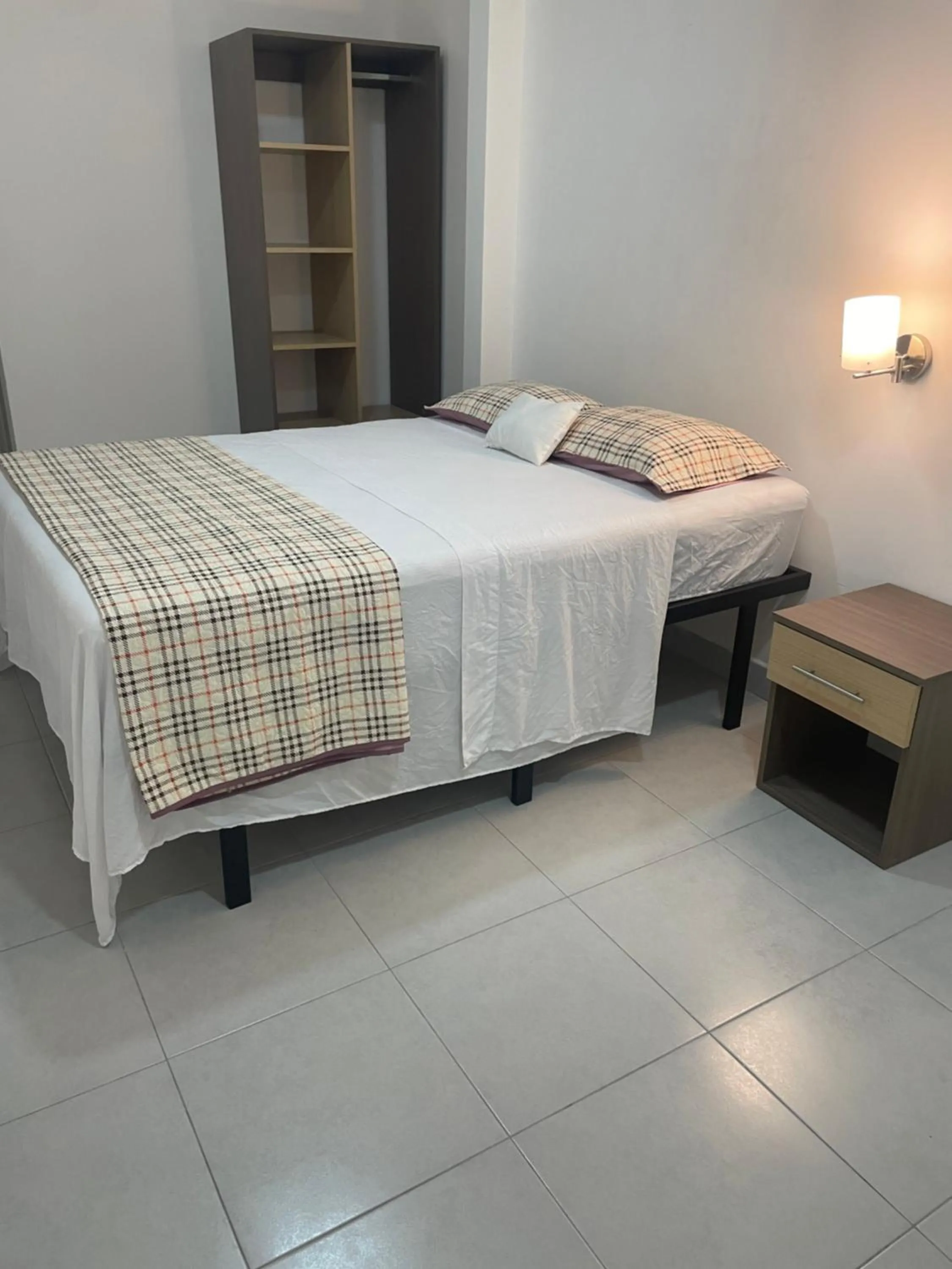 Bed in Hotel Sabana Inn