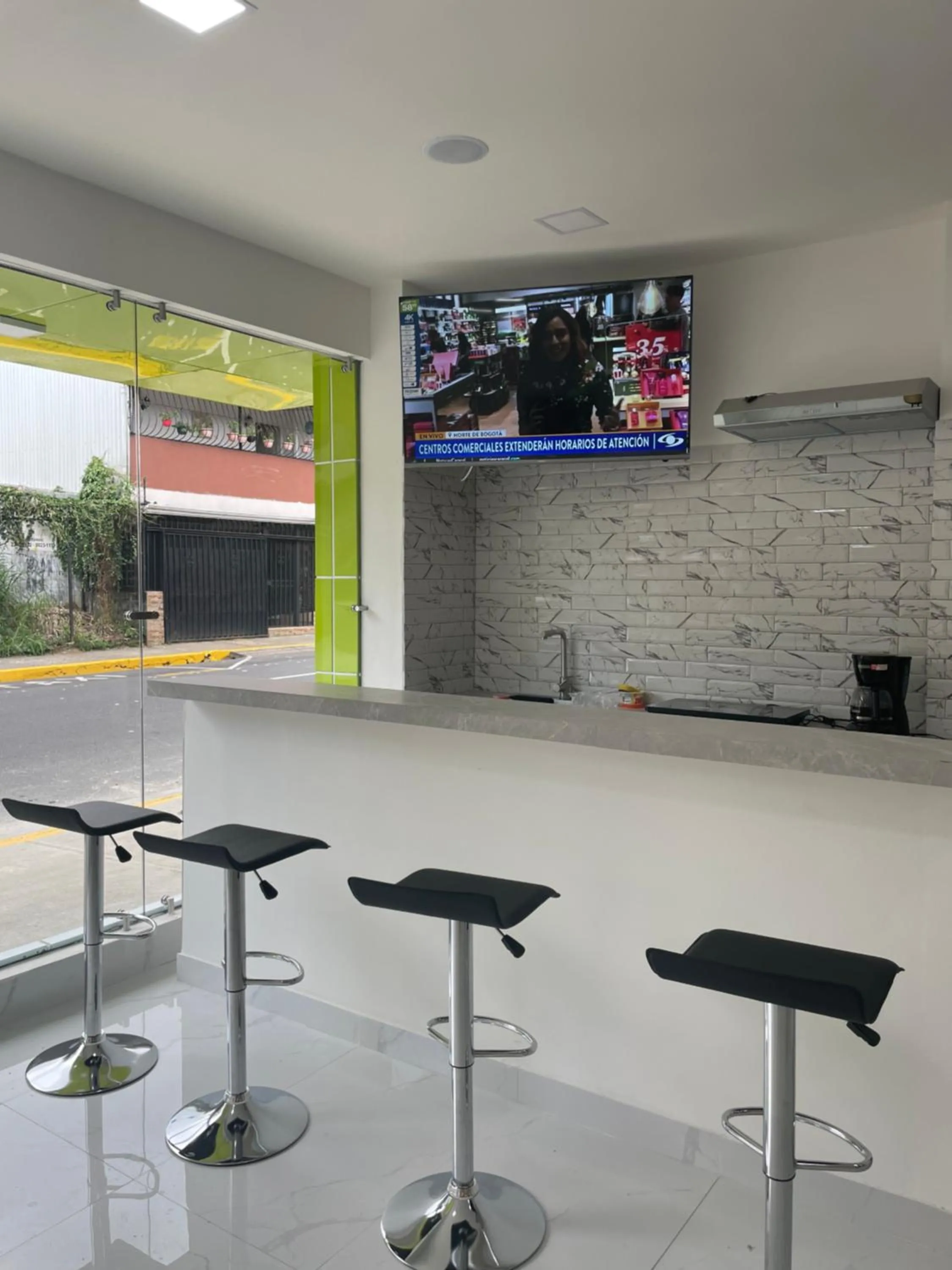 Hotel Sabana Inn