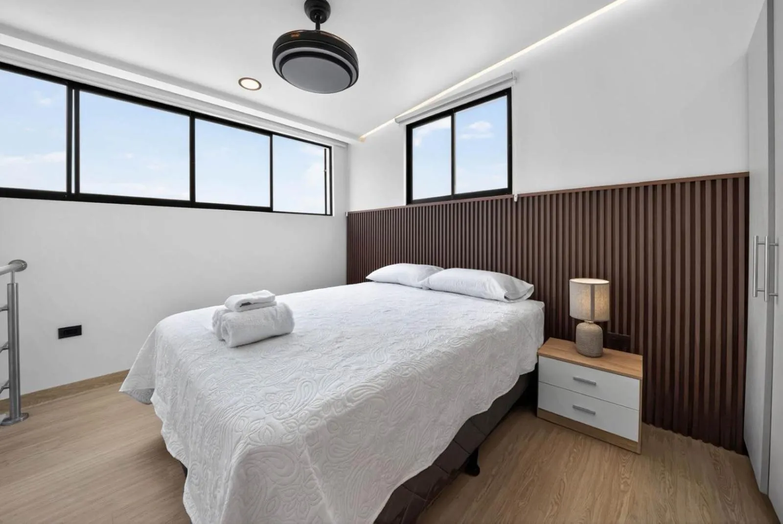 Bed in Hotel Sabana Inn