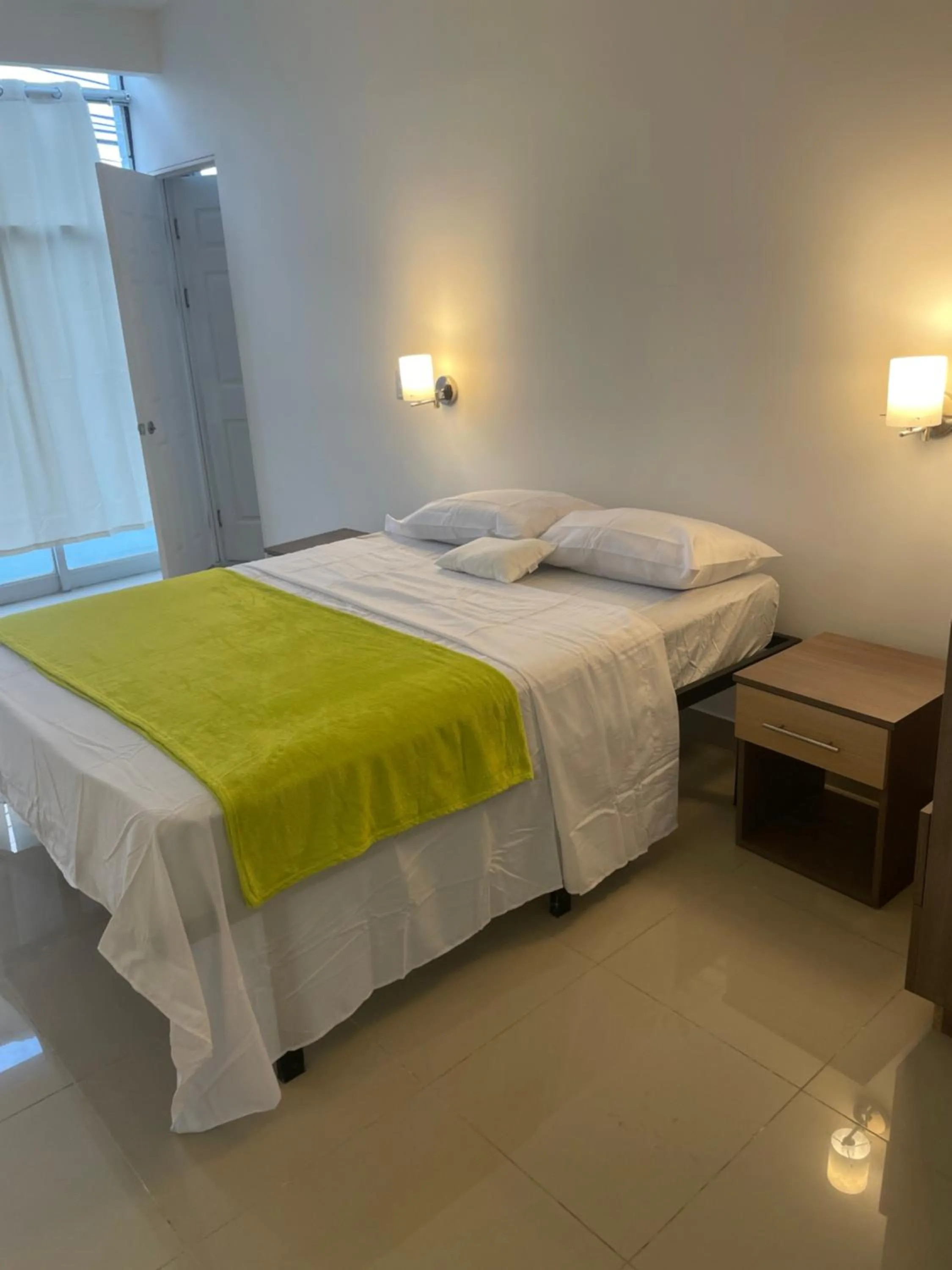 Bed in Hotel Sabana Inn
