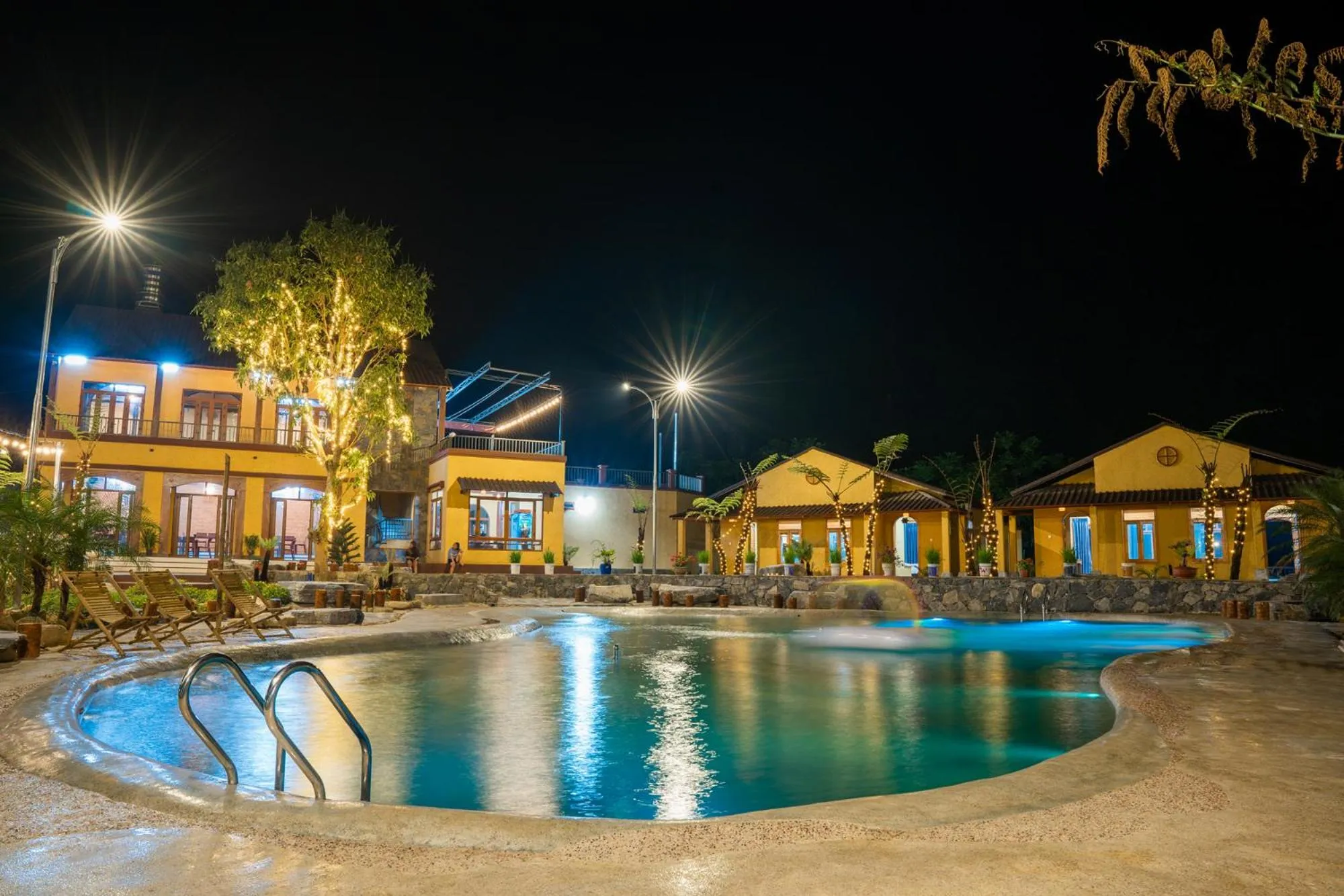 Swimming pool in Sky Bay Lodge