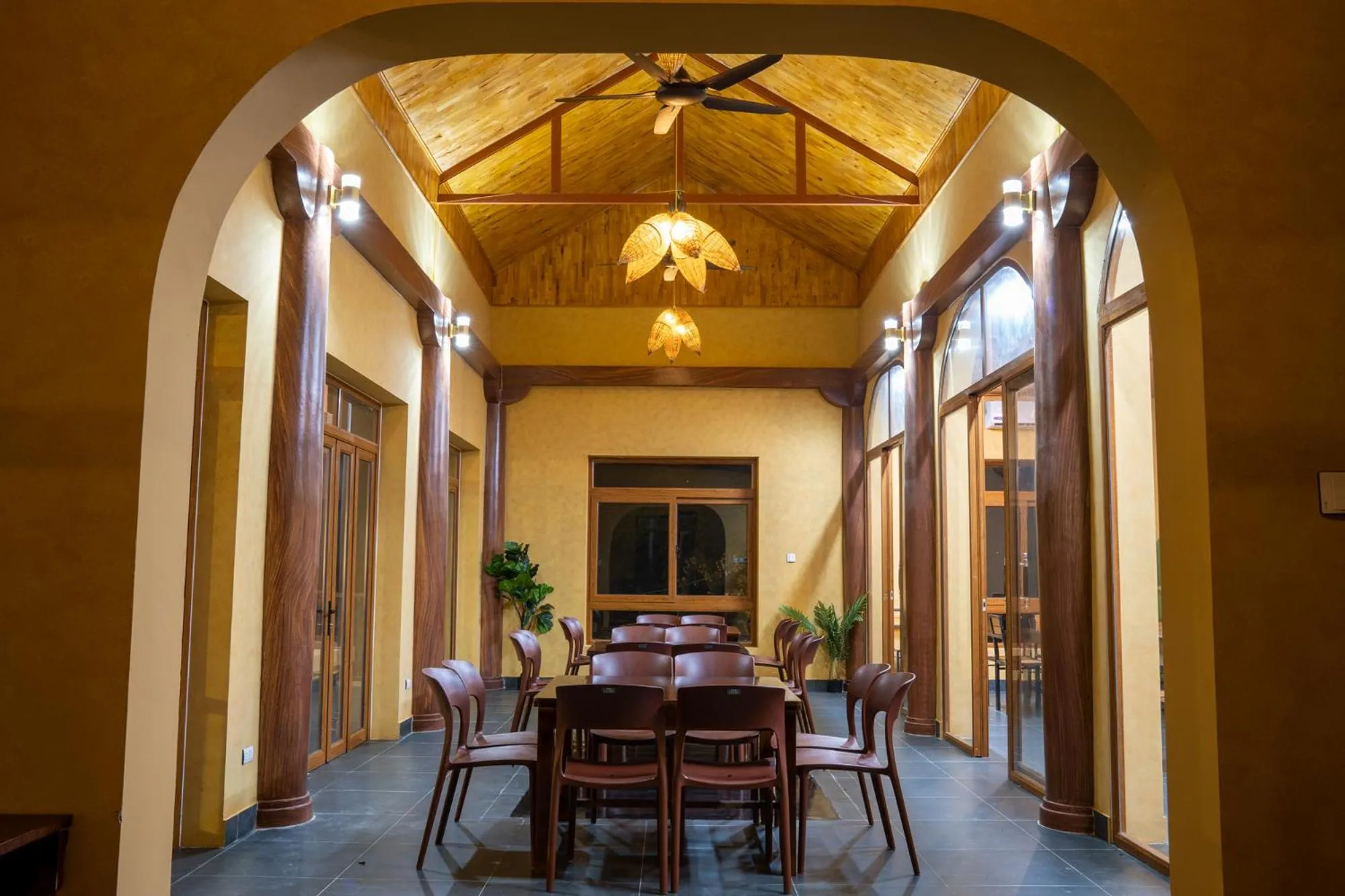 Restaurant/places to eat in Sky Bay Lodge