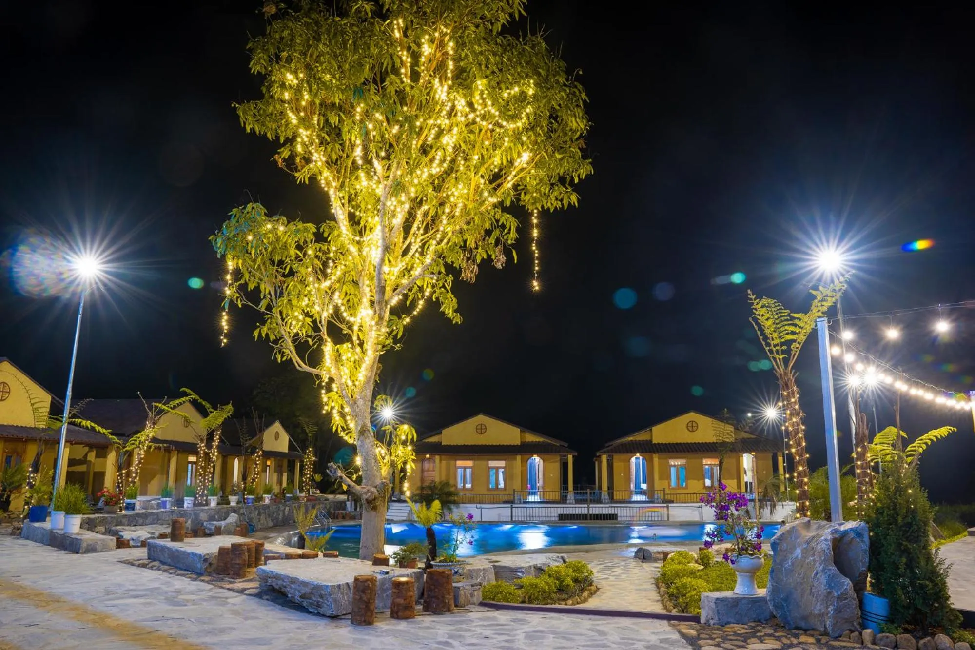 Swimming pool in Sky Bay Lodge