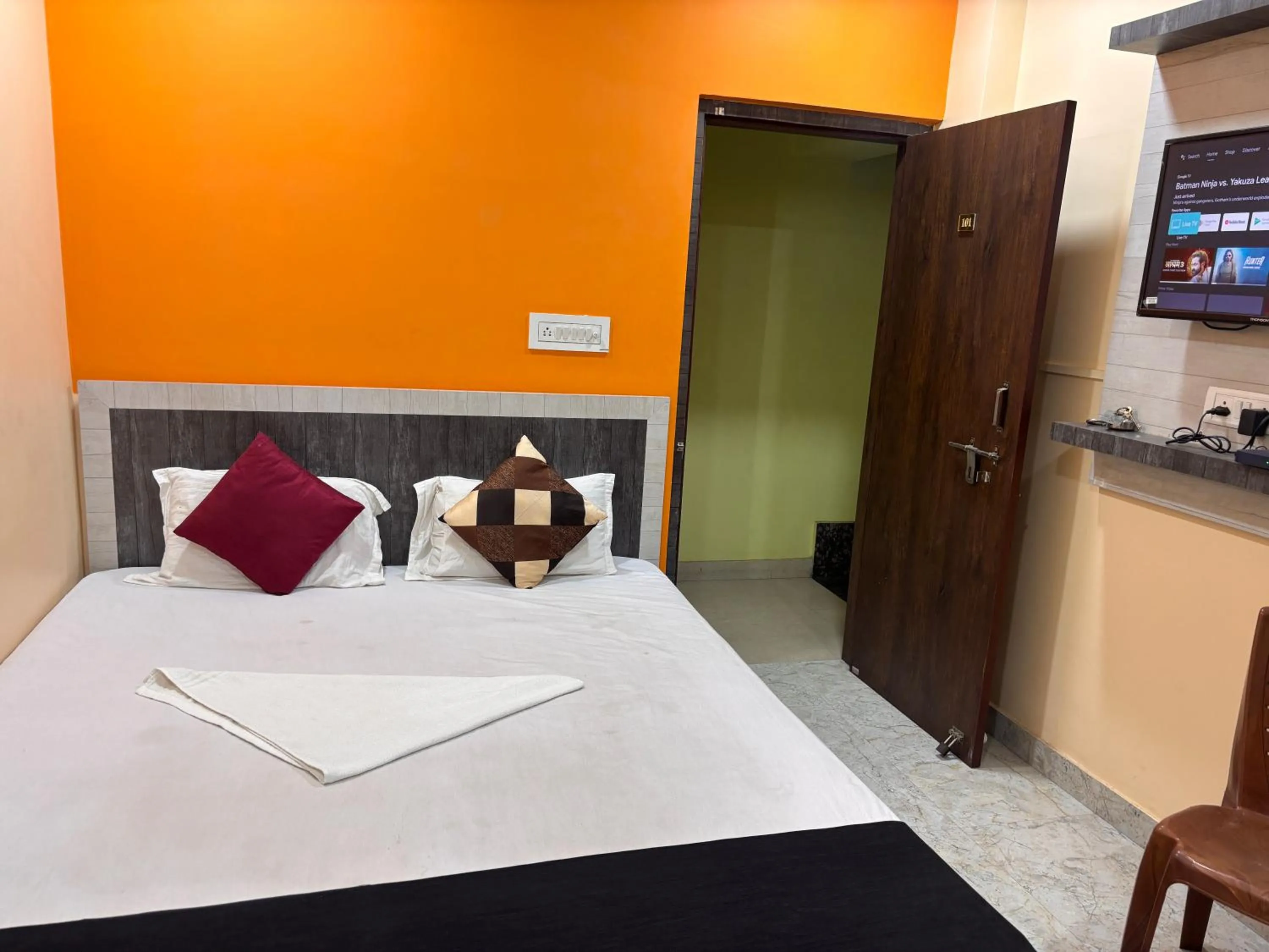 Bedroom, Bed in HOTEL MANORAMA PALACE