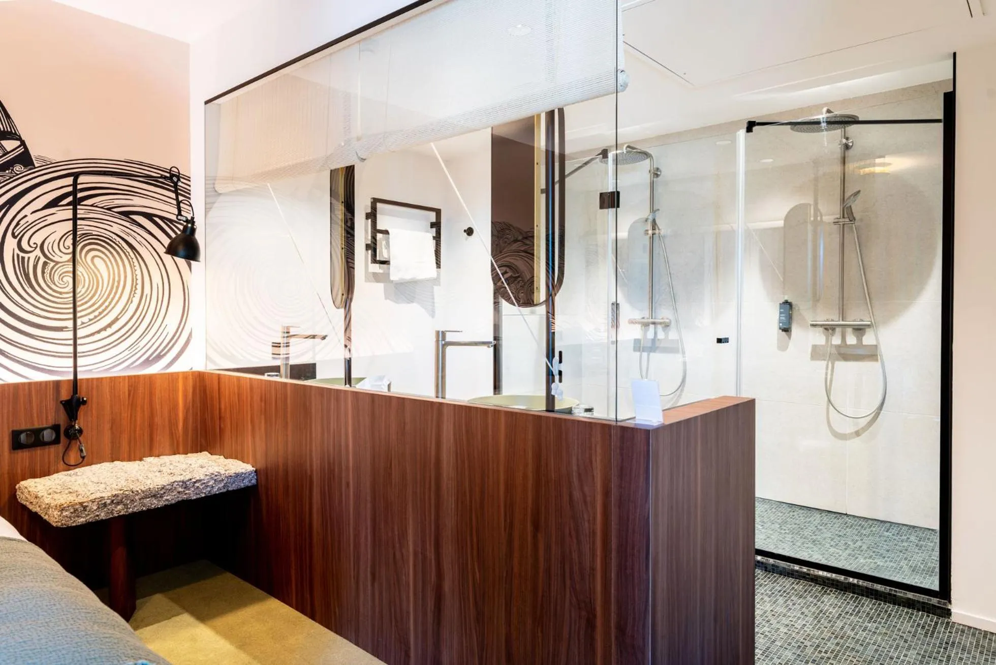 Bathroom in Hôtel Roz Marine Thalasso Resort