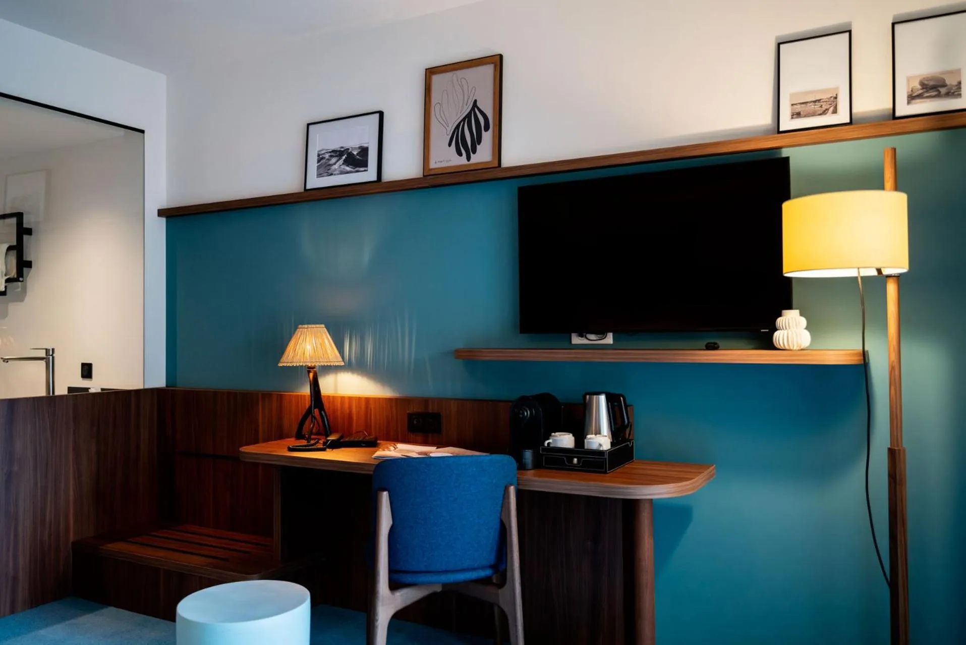 TV and multimedia in Hôtel Roz Marine Thalasso Resort