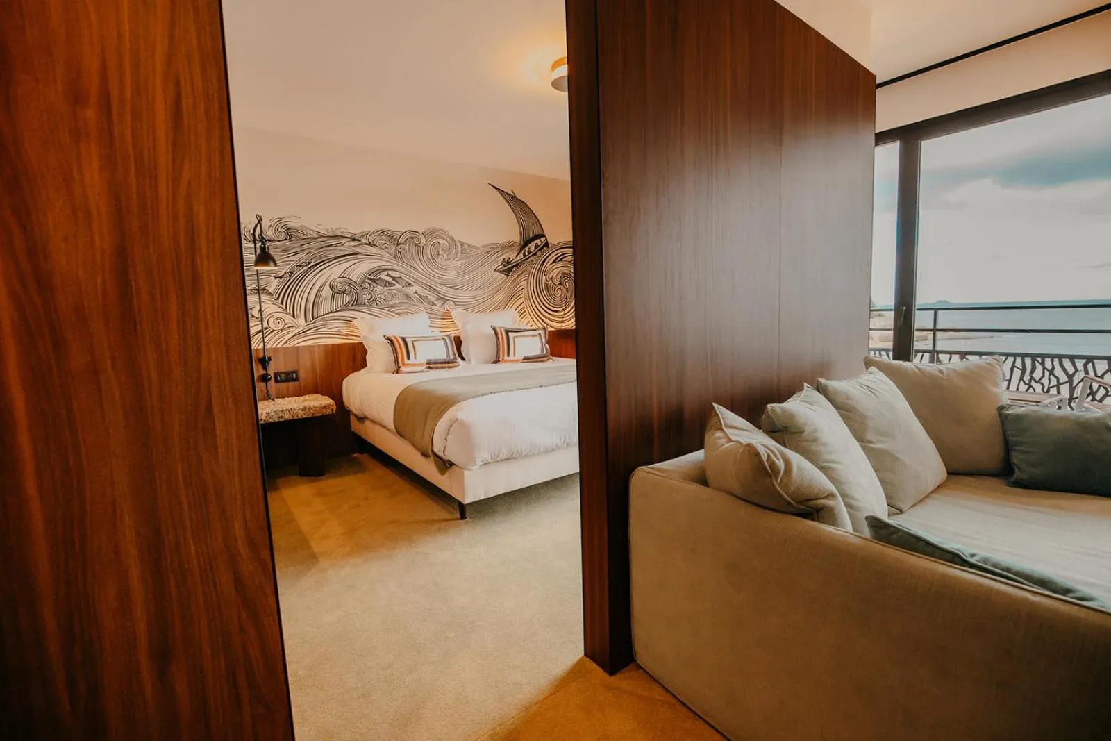 Bed in Hôtel Roz Marine Thalasso Resort