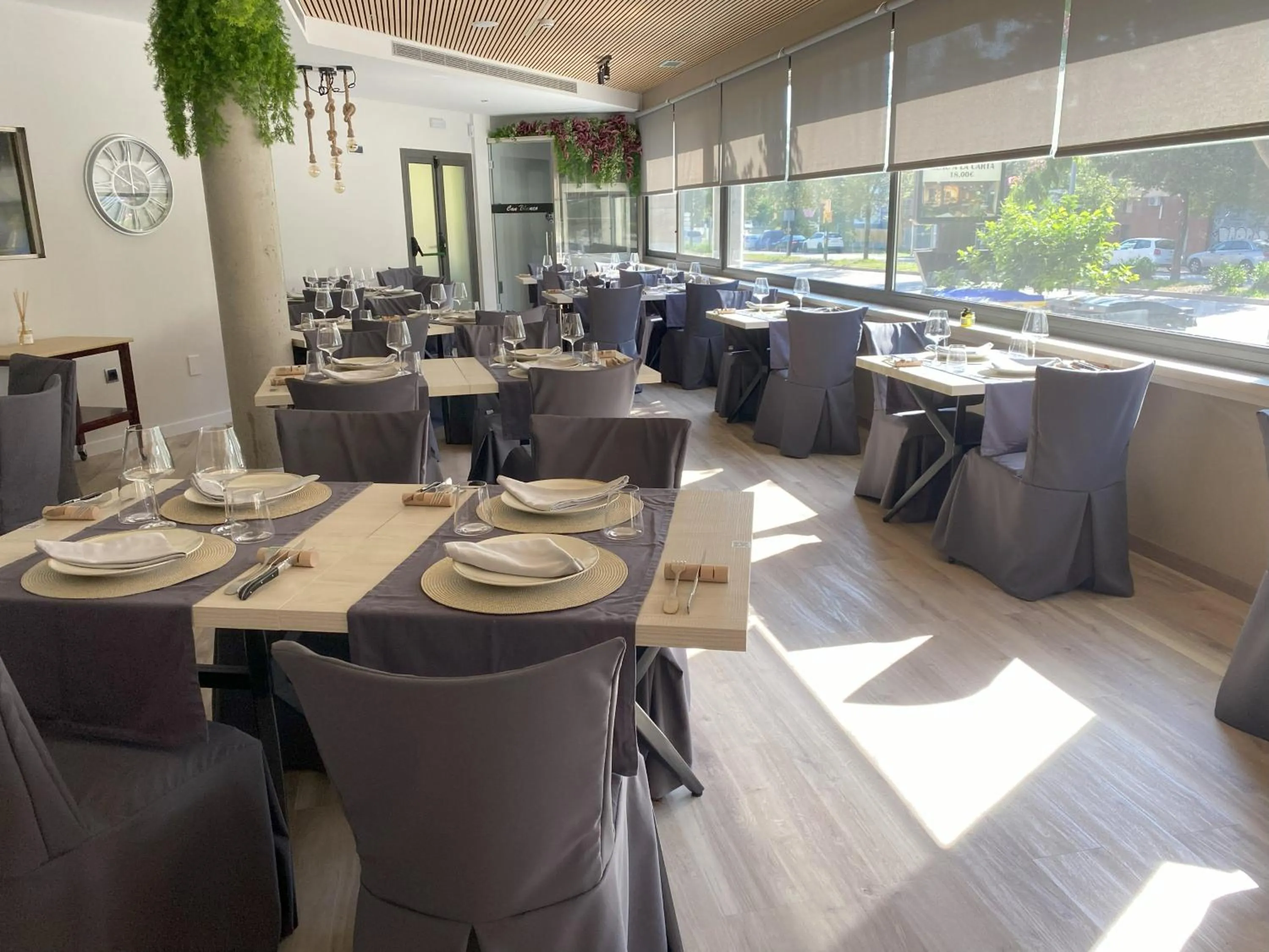 Restaurant/places to eat in Hotel Palau de Girona