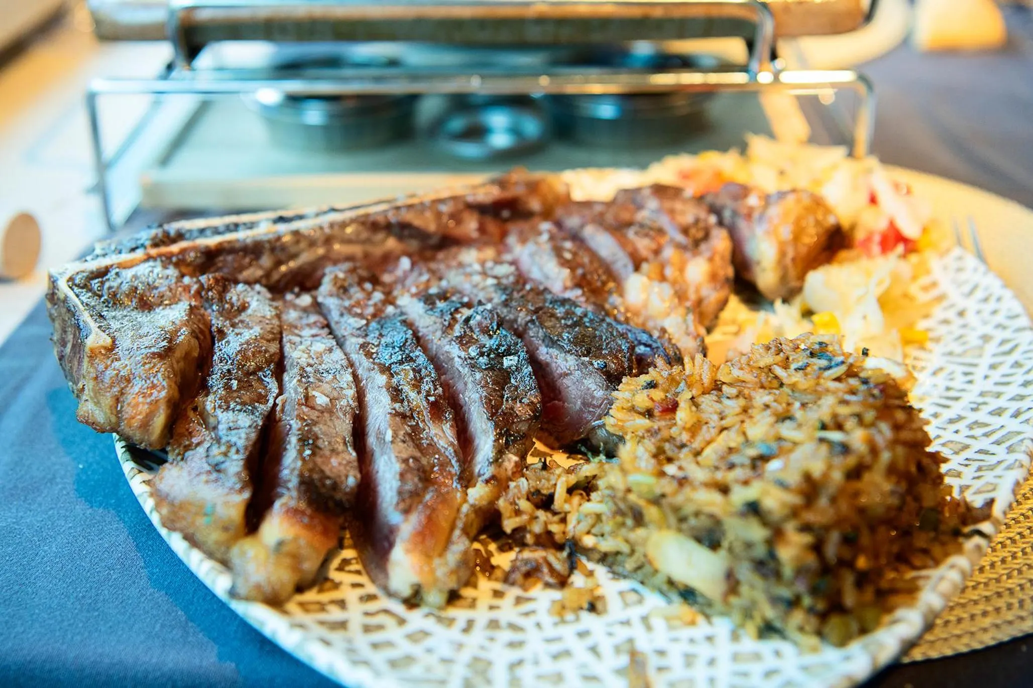 Restaurant/places to eat in Hotel Palau de Girona